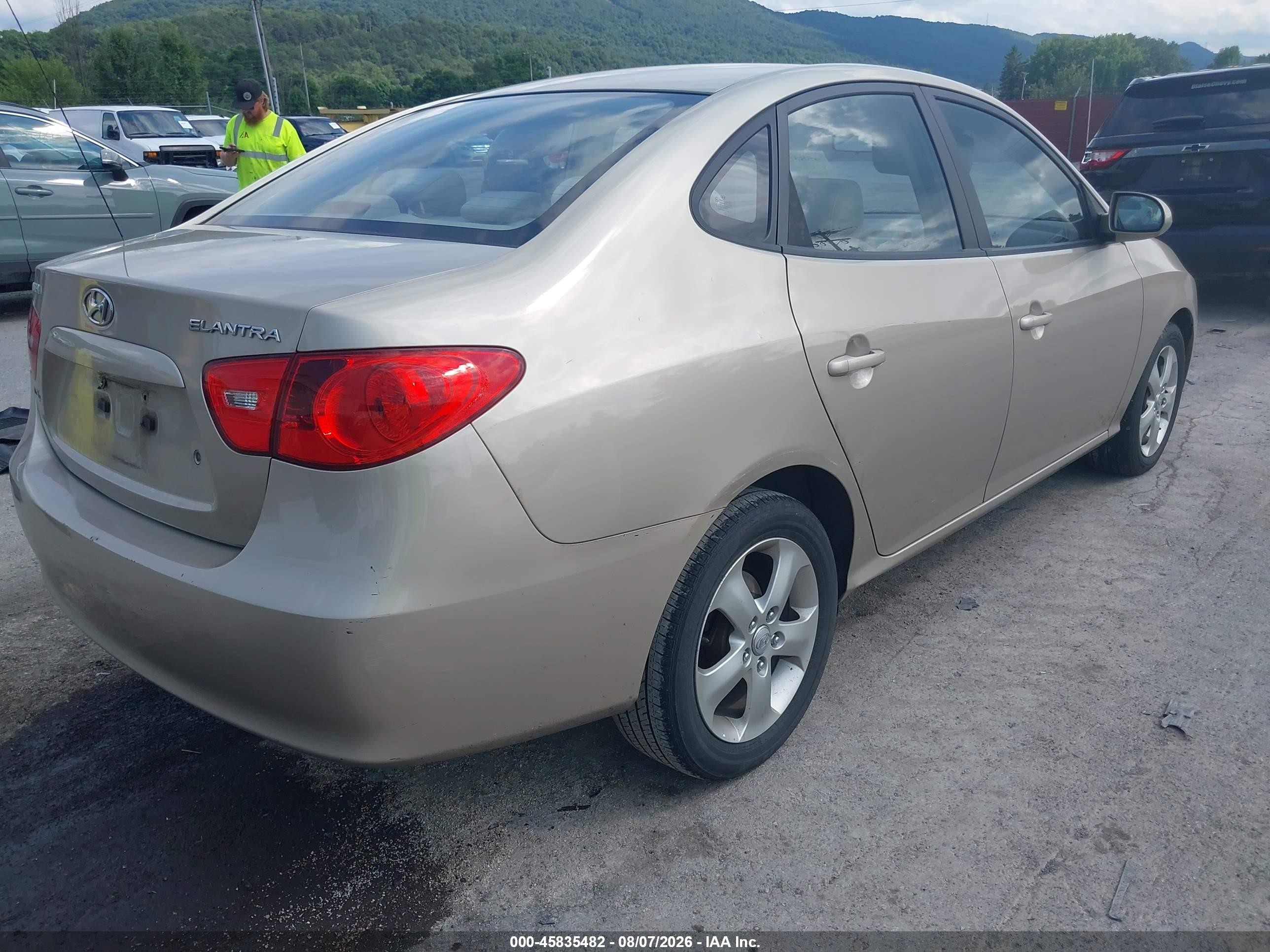 2007 Hyundai Elantra Gls/ltd/se Gold vin: KMHDU46D27U027769