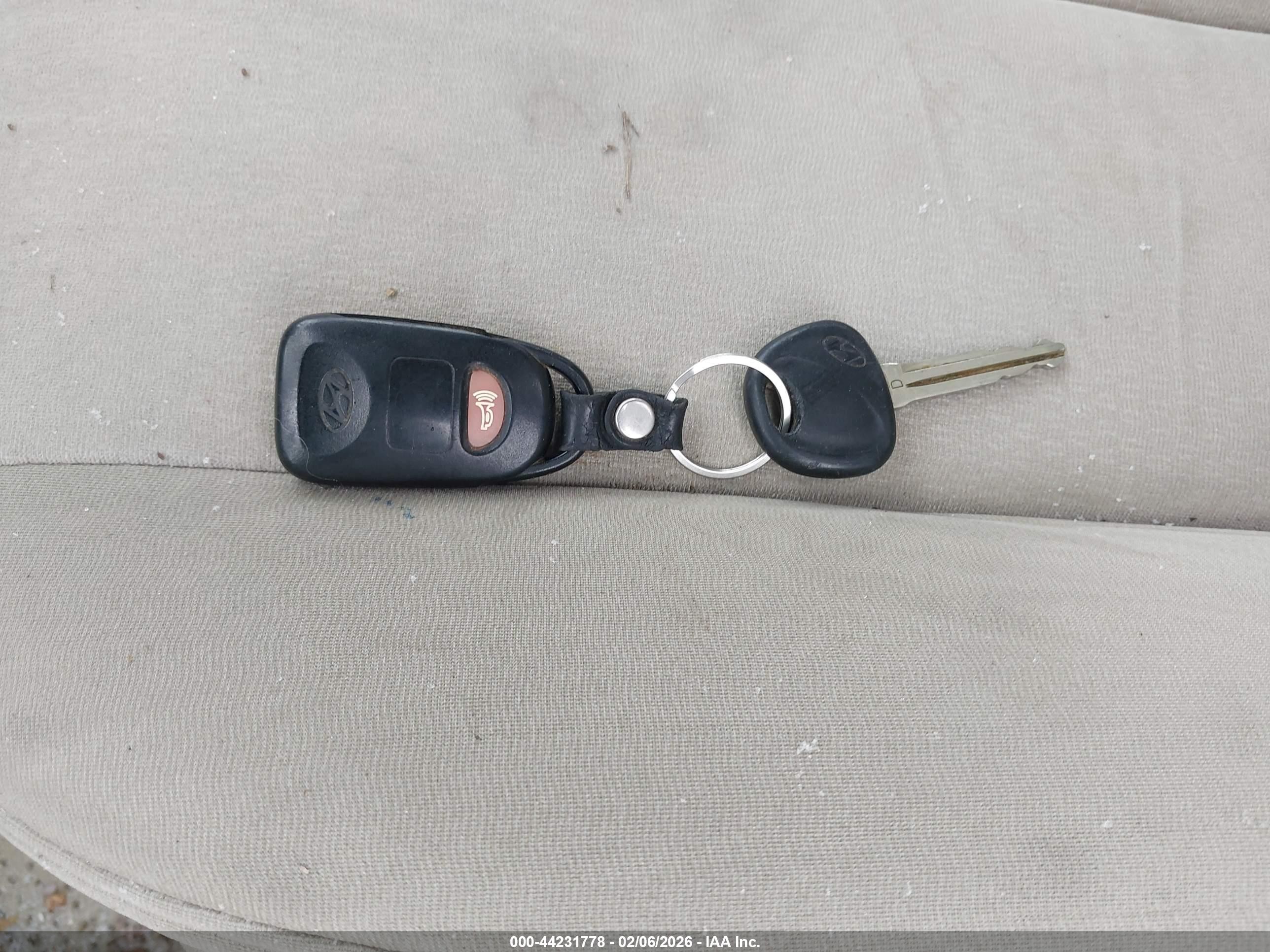 2007 Hyundai Elantra Gls/limited/se Gold vin: KMHDU46D27U029067