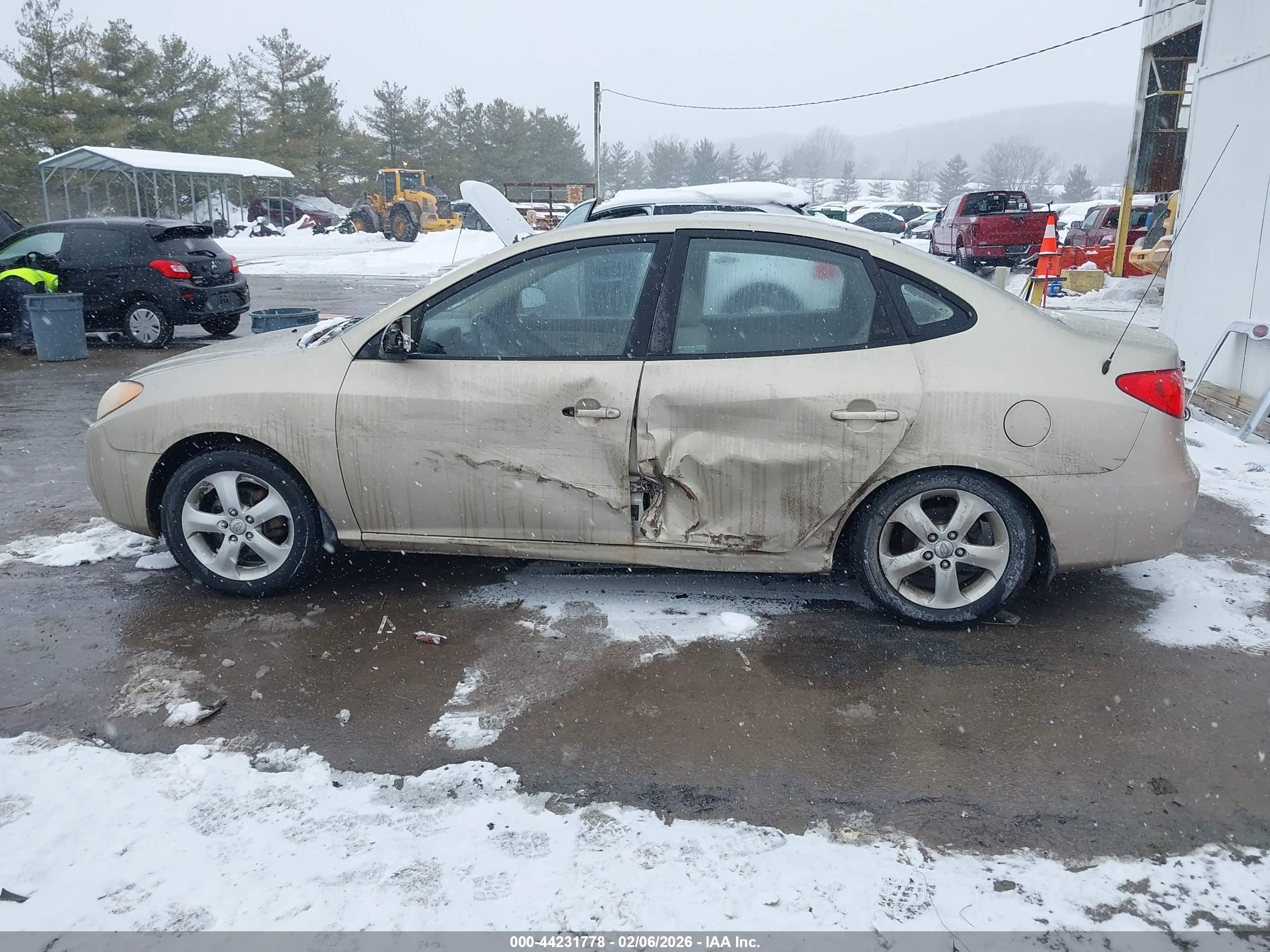 2007 Hyundai Elantra Gls/limited/se Gold vin: KMHDU46D27U029067