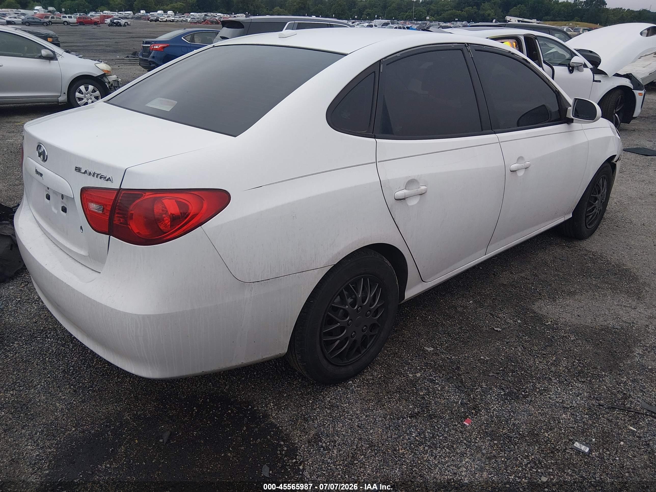 2007 Hyundai Elantra Gls/ltd/se White vin: KMHDU46D27U149564