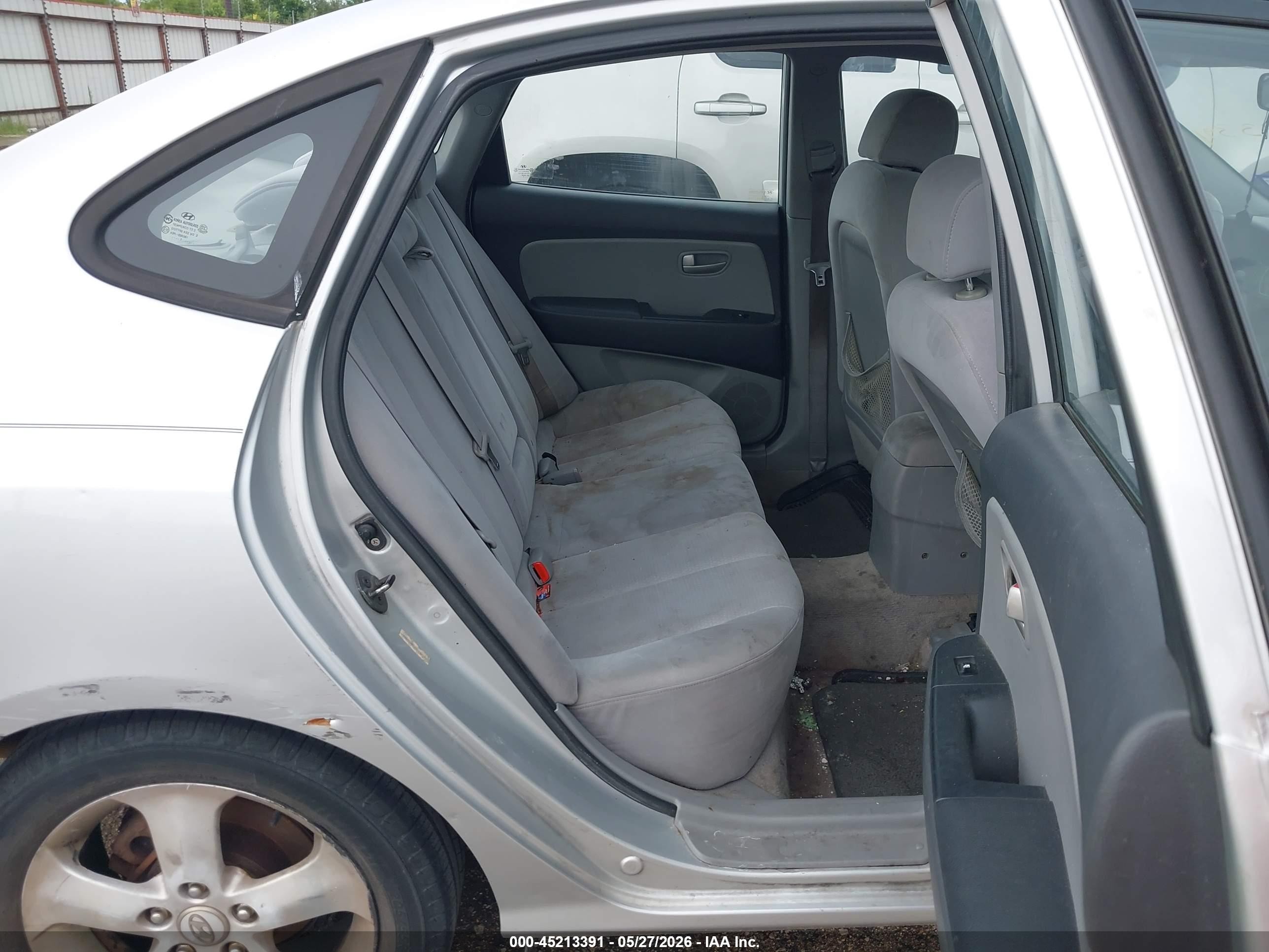 2007 Hyundai Elantra Gls/limited/se Silver vin: KMHDU46D27U190762