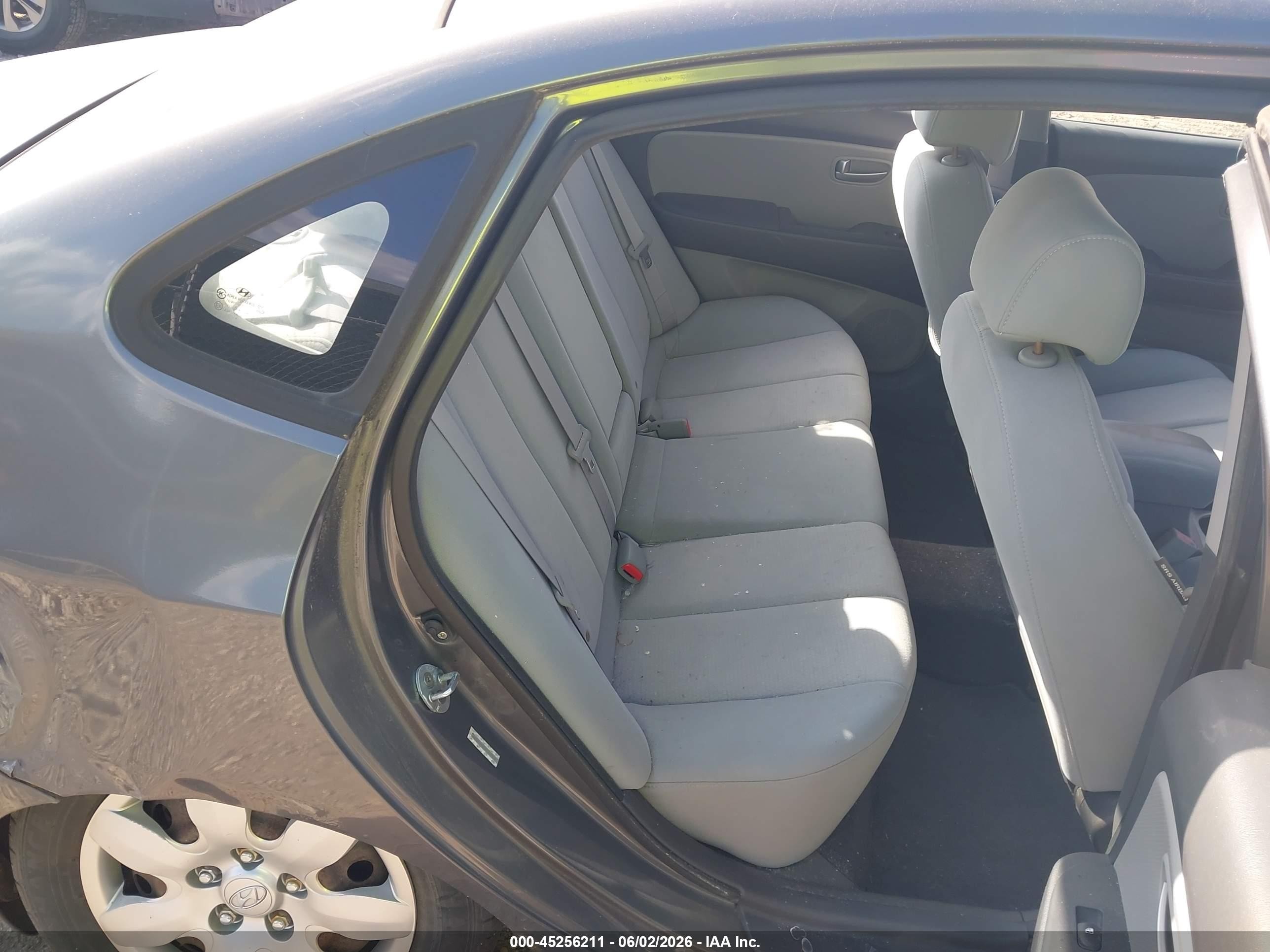 2008 Hyundai Elantra Gls/se Gray vin: KMHDU46D28U386508
