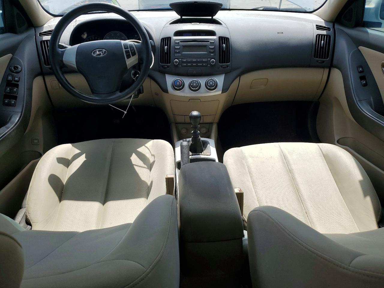 2008 Hyundai Elantra Gls White vin: KMHDU46D28U430989