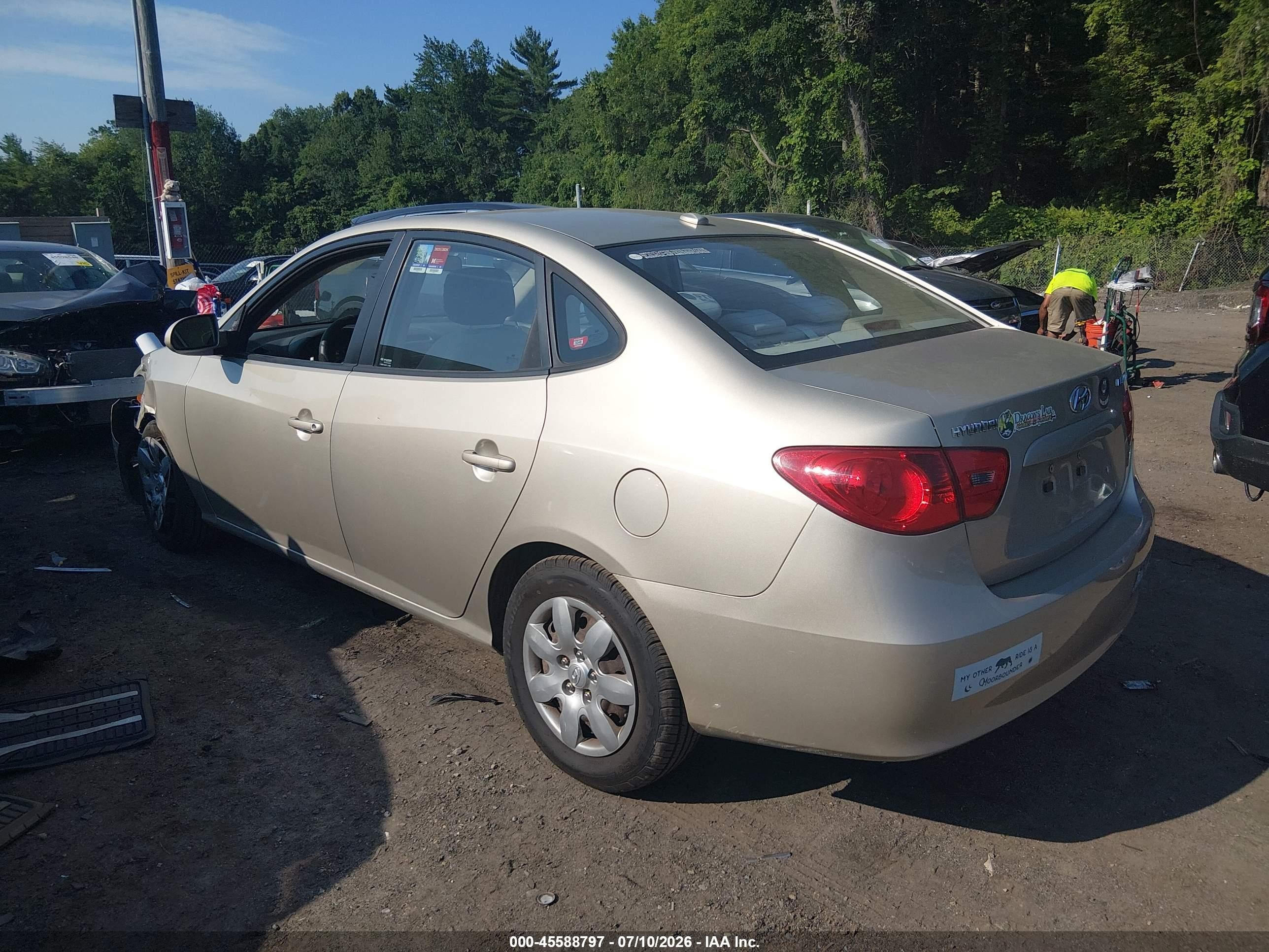 2008 Hyundai Elantra Gls/se Gold vin: KMHDU46D28U565325