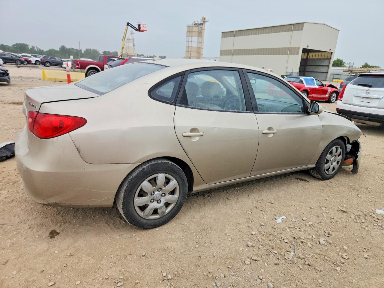 2008 Hyundai Elantra Gls Tan vin: KMHDU46D28U578236