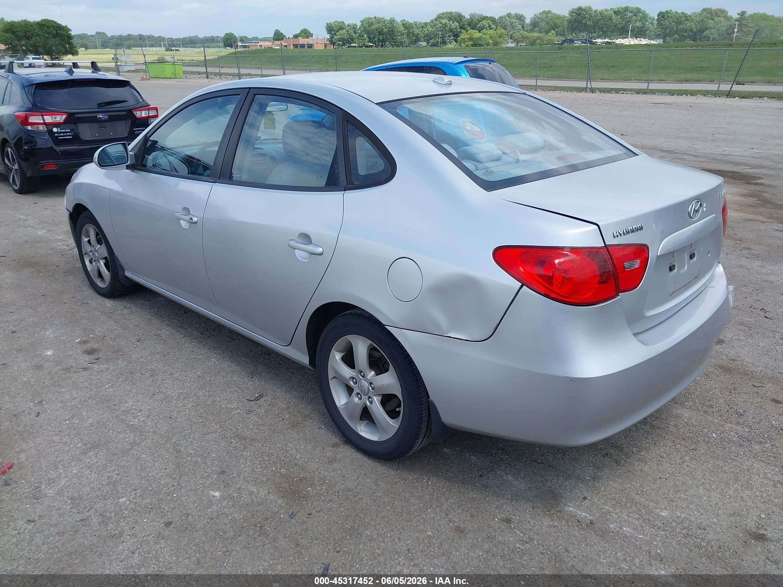 2009 Hyundai Elantra Se Silver vin: KMHDU46D29U595877