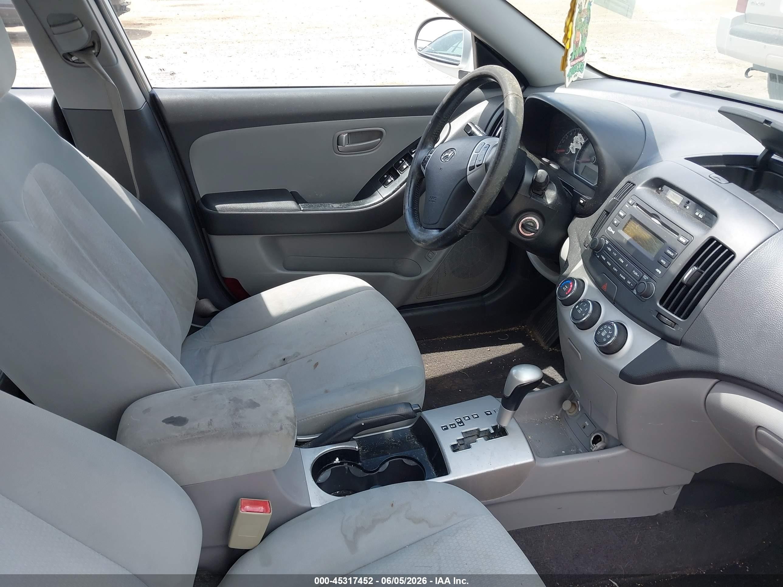 2009 Hyundai Elantra Se Silver vin: KMHDU46D29U595877