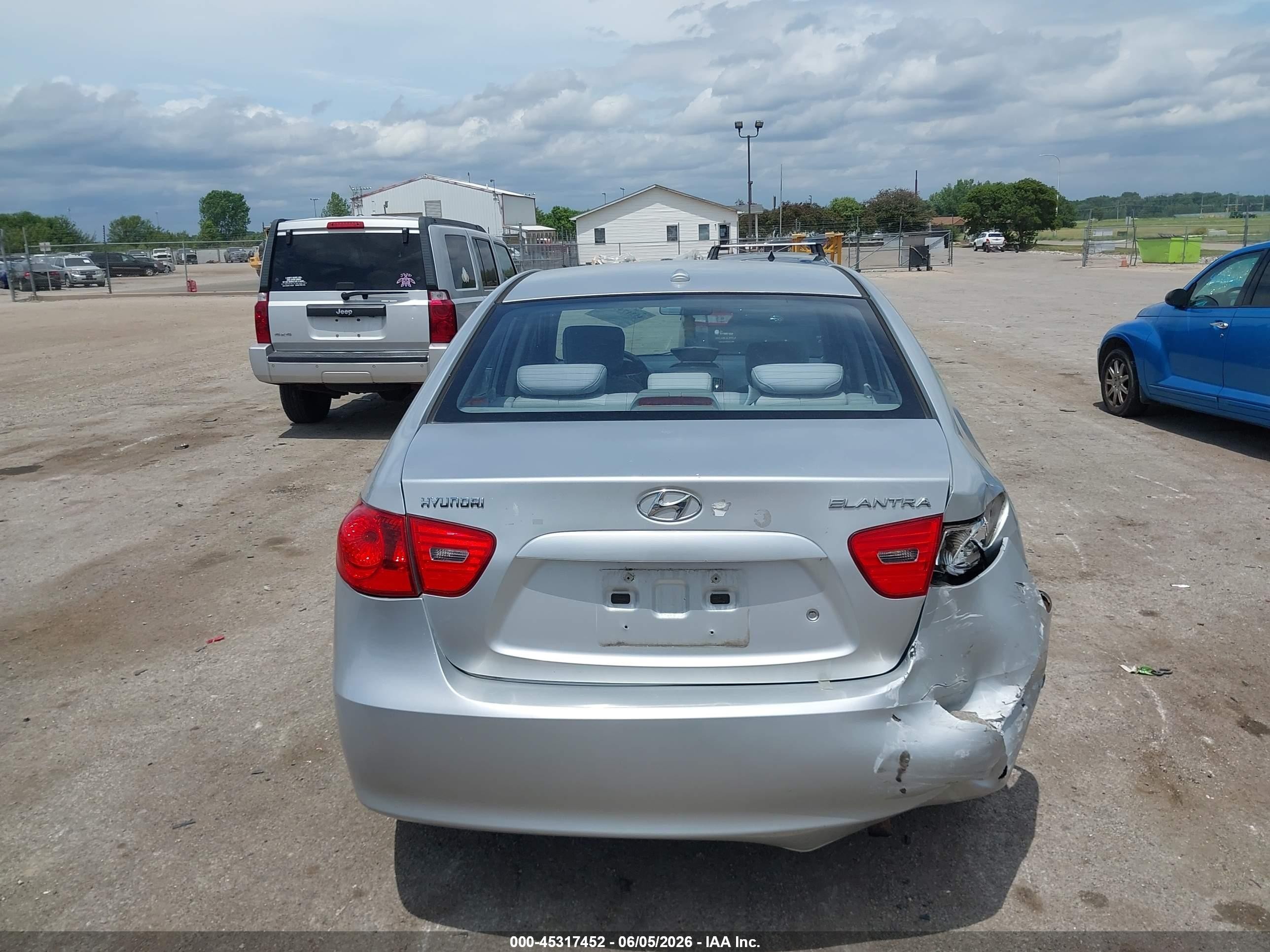 2009 Hyundai Elantra Se Silver vin: KMHDU46D29U595877