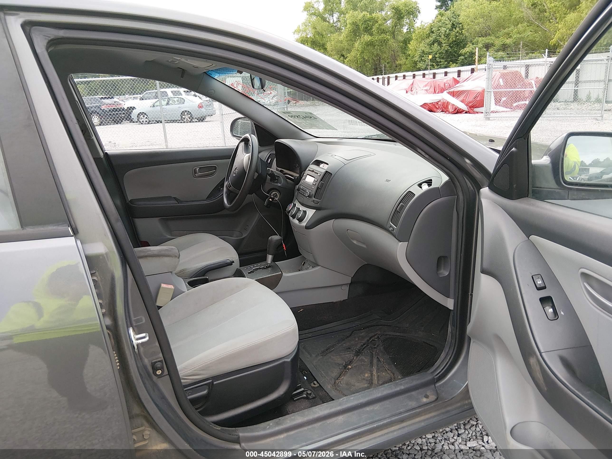 2009 Hyundai Elantra Gls Gray vin: KMHDU46D29U644270