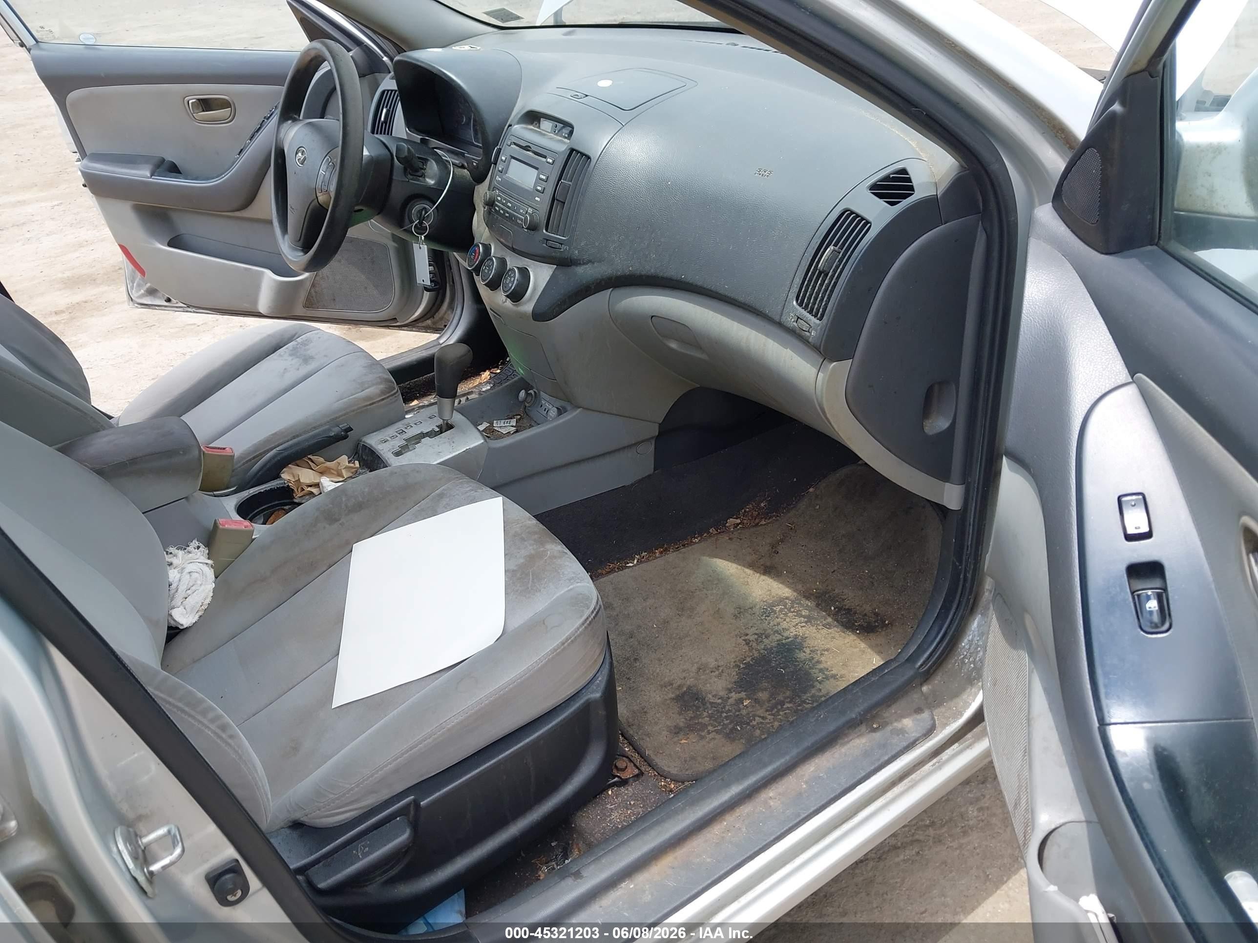 2009 Hyundai Elantra Gls Silver vin: KMHDU46D29U703656