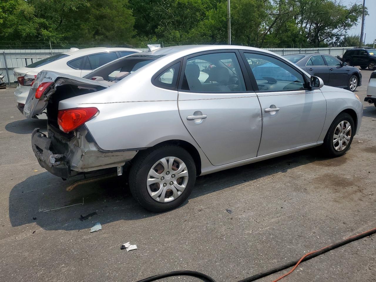 2009 Hyundai Elantra Gls Серебряный vin: KMHDU46D29U714110