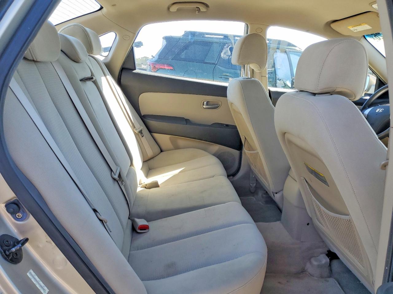 2007 Hyundai Elantra Gls Gold vin: KMHDU46D37U148200