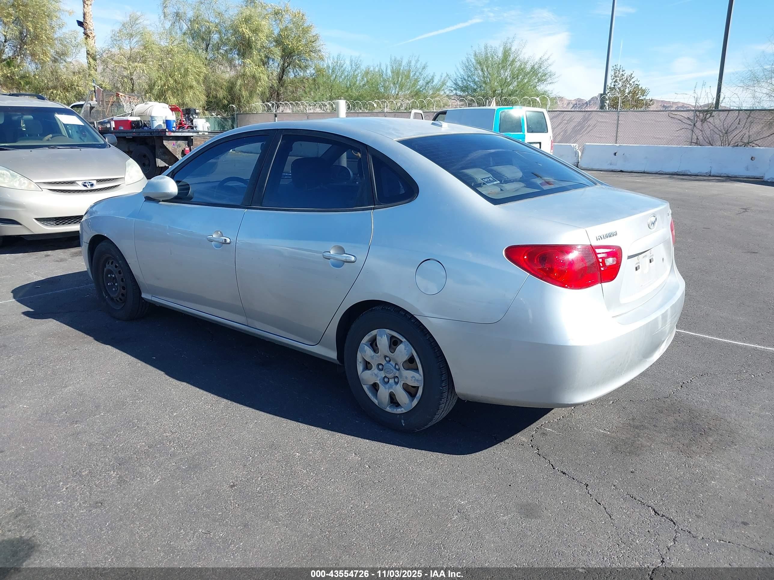 2007 Hyundai Elantra Gls/limited/se Silver vin: KMHDU46D37U221663