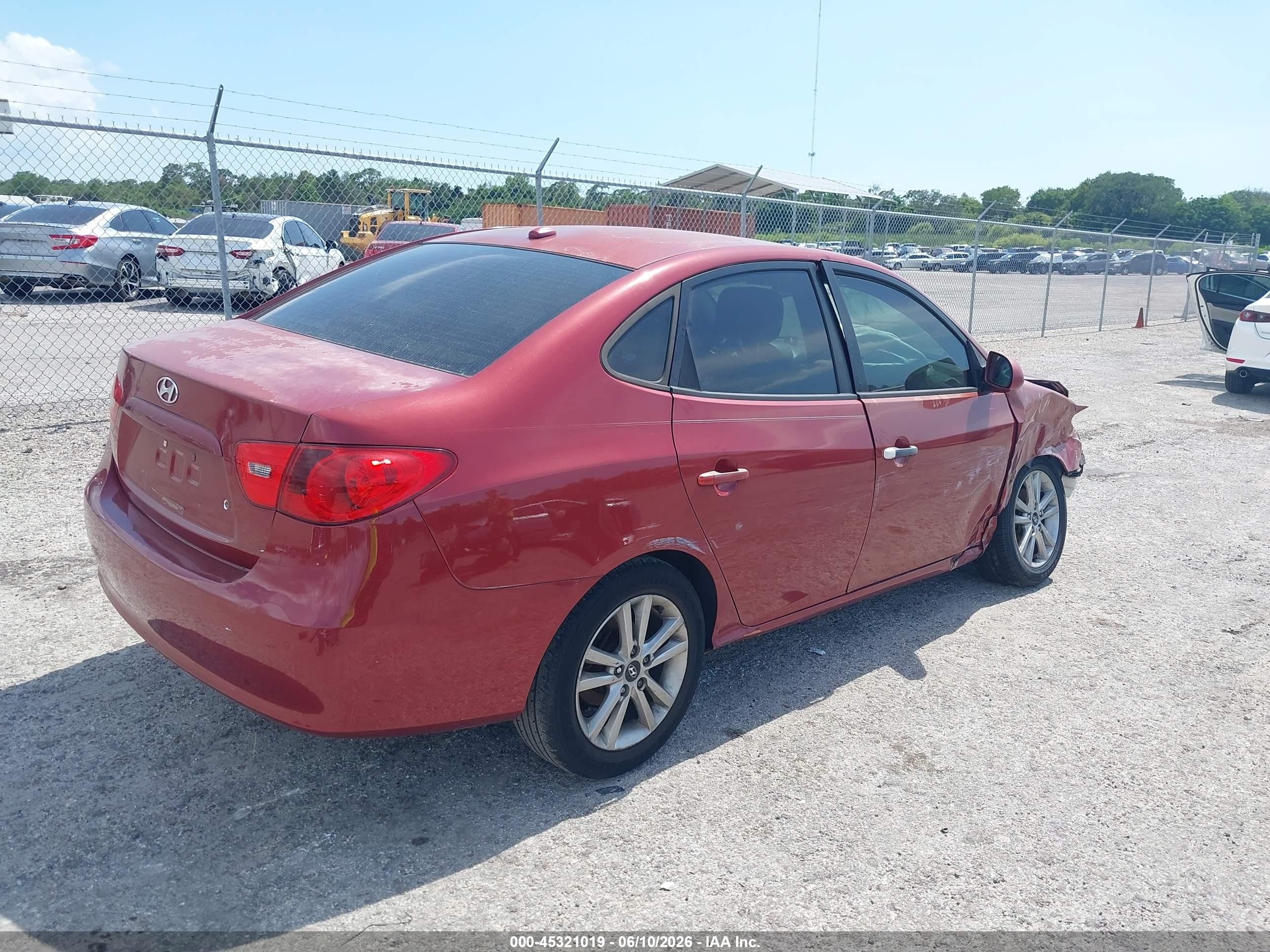 2008 Hyundai Elantra Gls/se Red vin: KMHDU46D38U318797