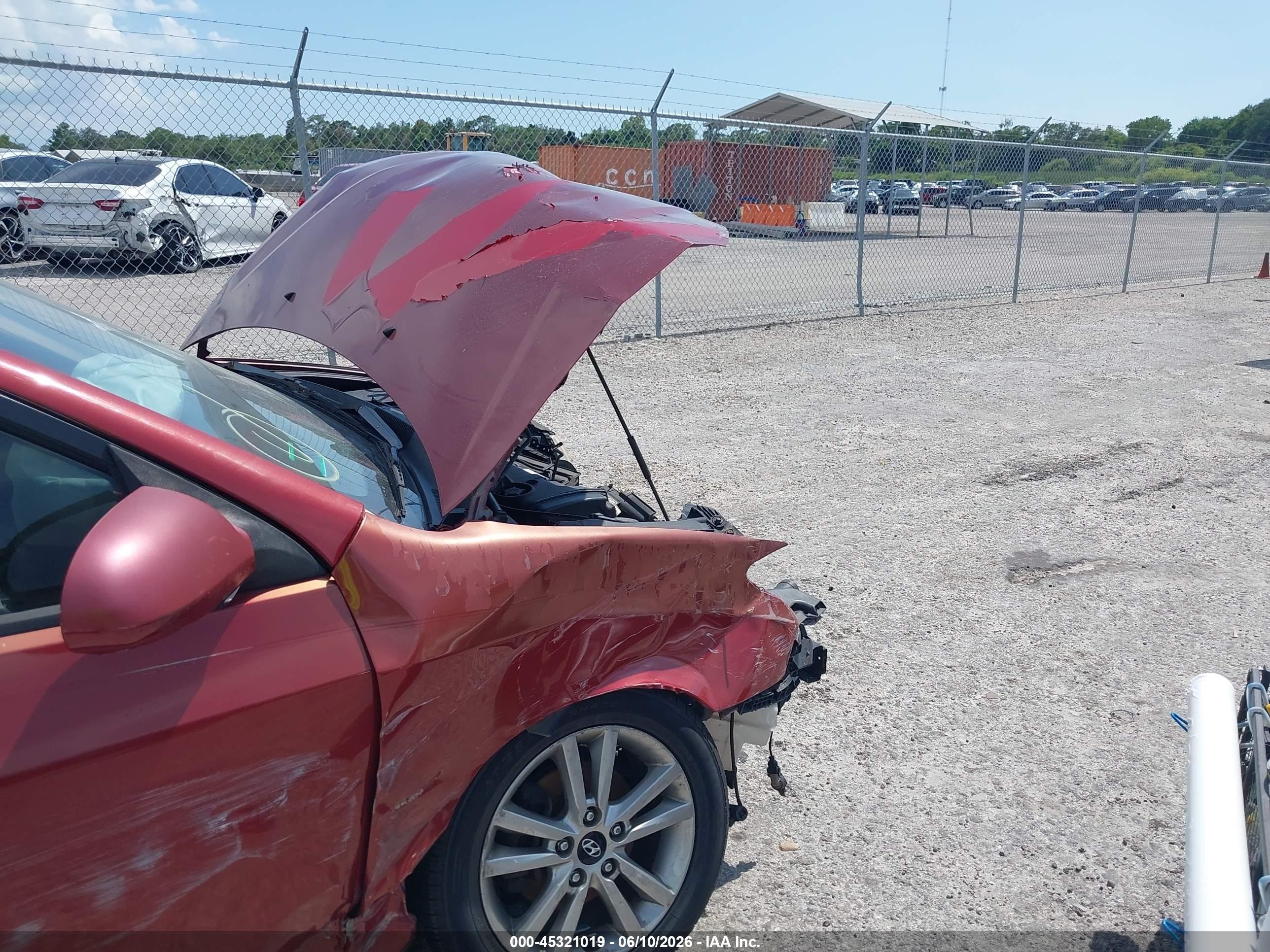 2008 Hyundai Elantra Gls/se Red vin: KMHDU46D38U318797