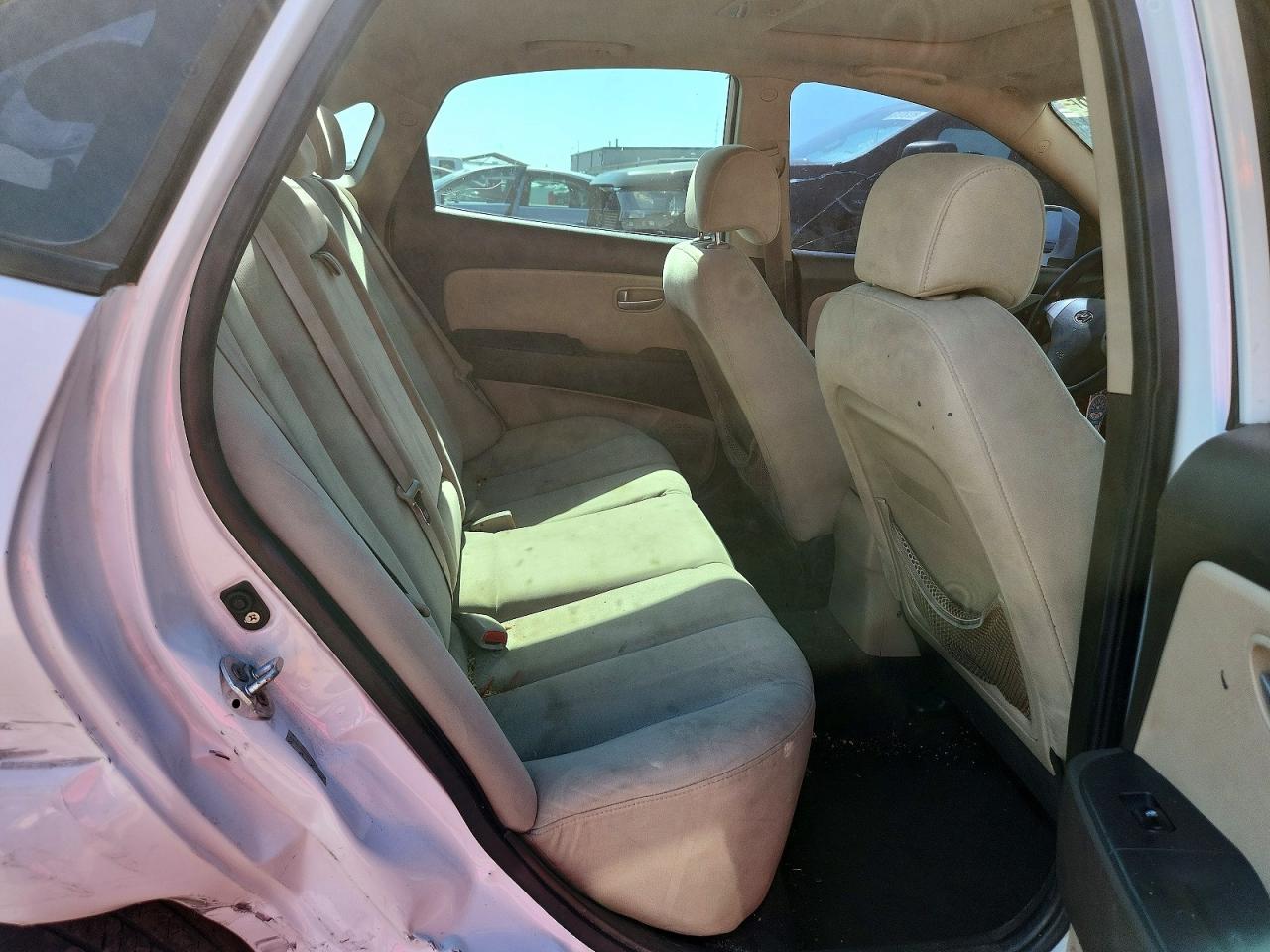 2008 Hyundai Elantra Gls White vin: KMHDU46D38U340122