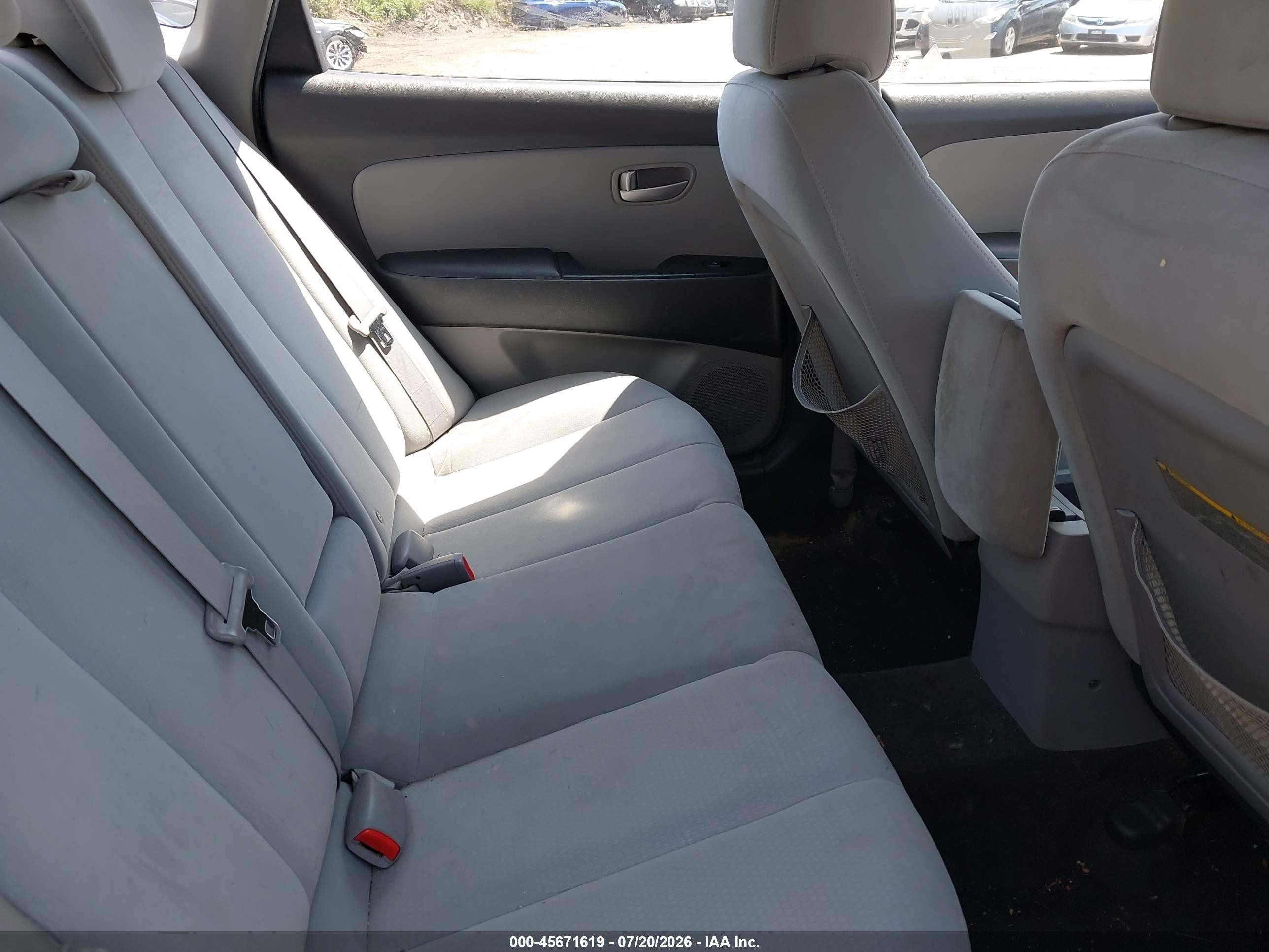 2008 Hyundai Elantra Gls/se Gray vin: KMHDU46D38U349225