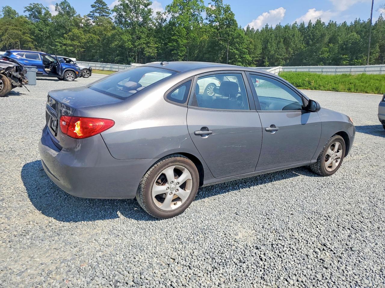 2008 Hyundai Elantra Gl Silver vin: KMHDU46D38U536240