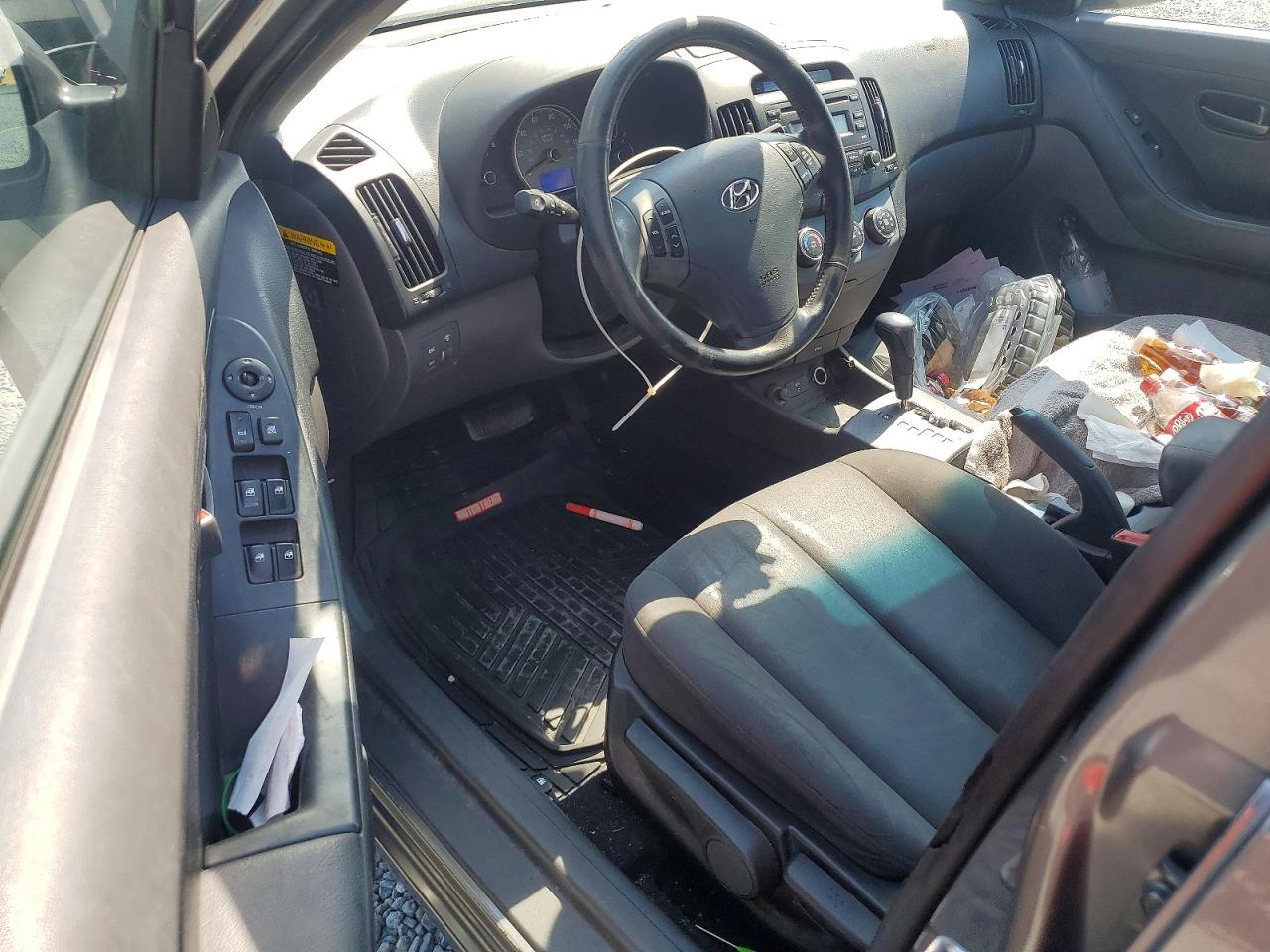 2008 Hyundai Elantra Gl Silver vin: KMHDU46D38U536240
