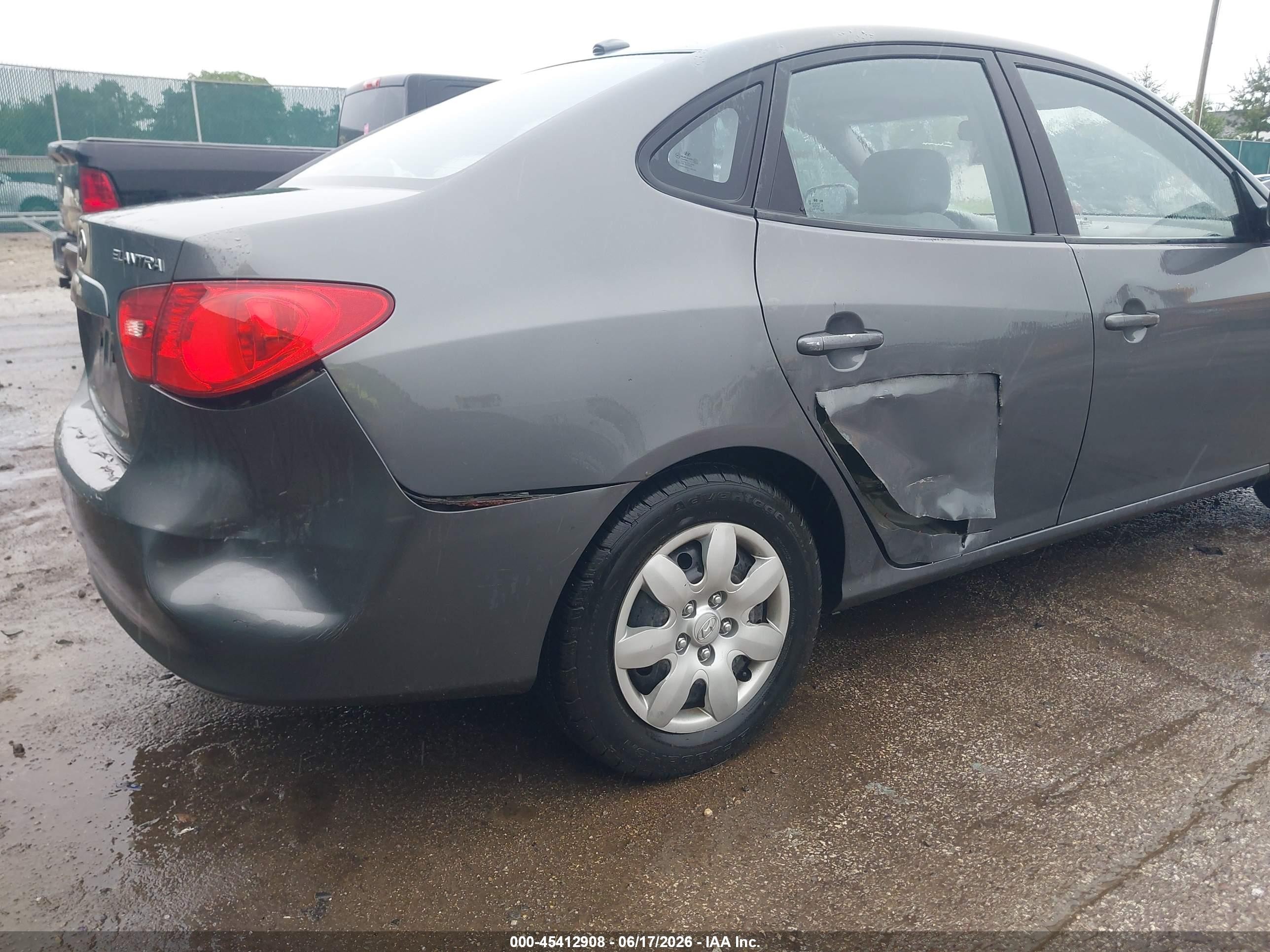2008 Hyundai Elantra Gls/se Gray vin: KMHDU46D38U578536