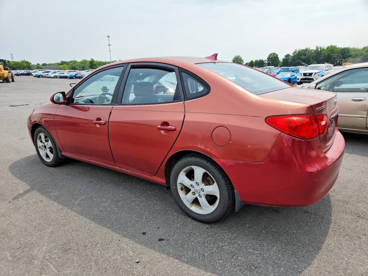 2009 Hyundai Elantra Se Red vin: KMHDU46D39U816421