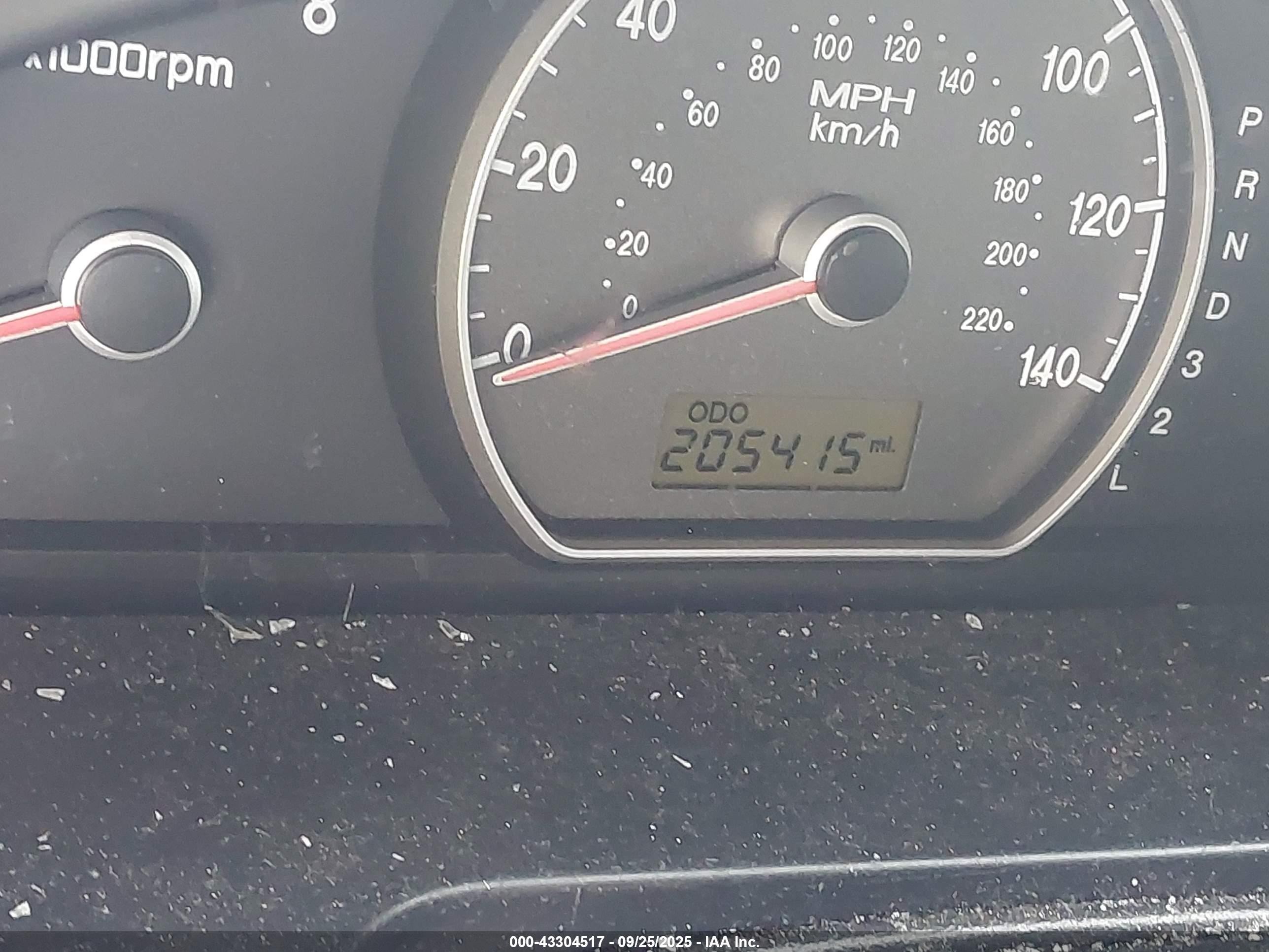 2007 Hyundai Elantra Gls/limited/se White vin: KMHDU46D47U017826