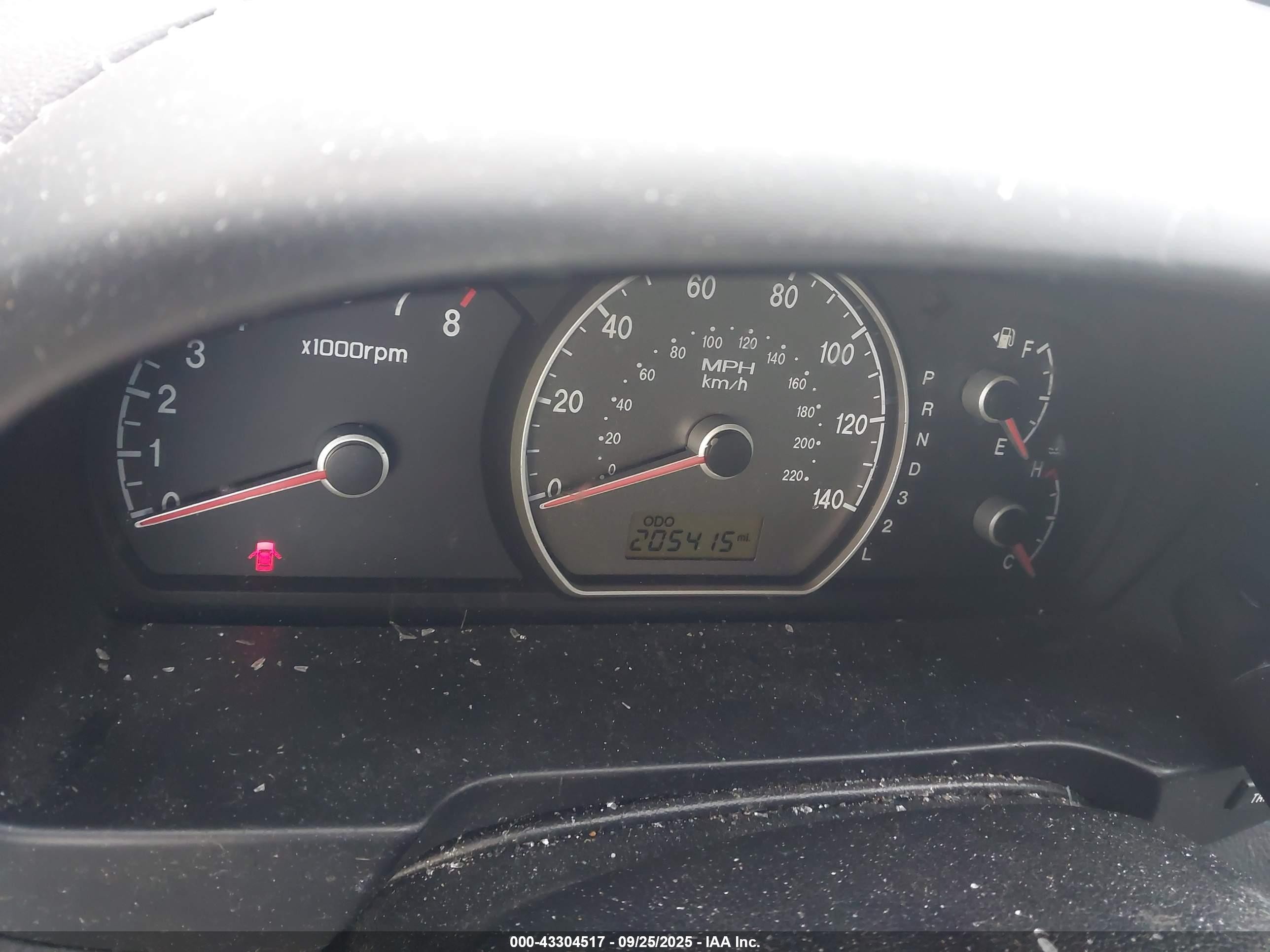 2007 Hyundai Elantra Gls/limited/se White vin: KMHDU46D47U017826