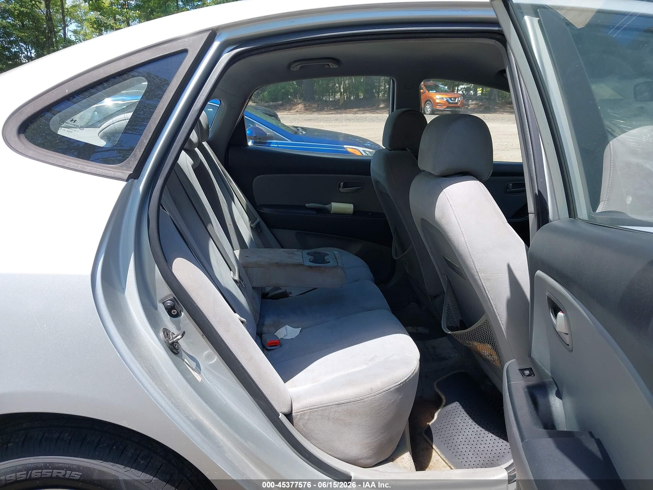 2007 Hyundai Elantra Gls/ltd/se Silver vin: KMHDU46D47U186650