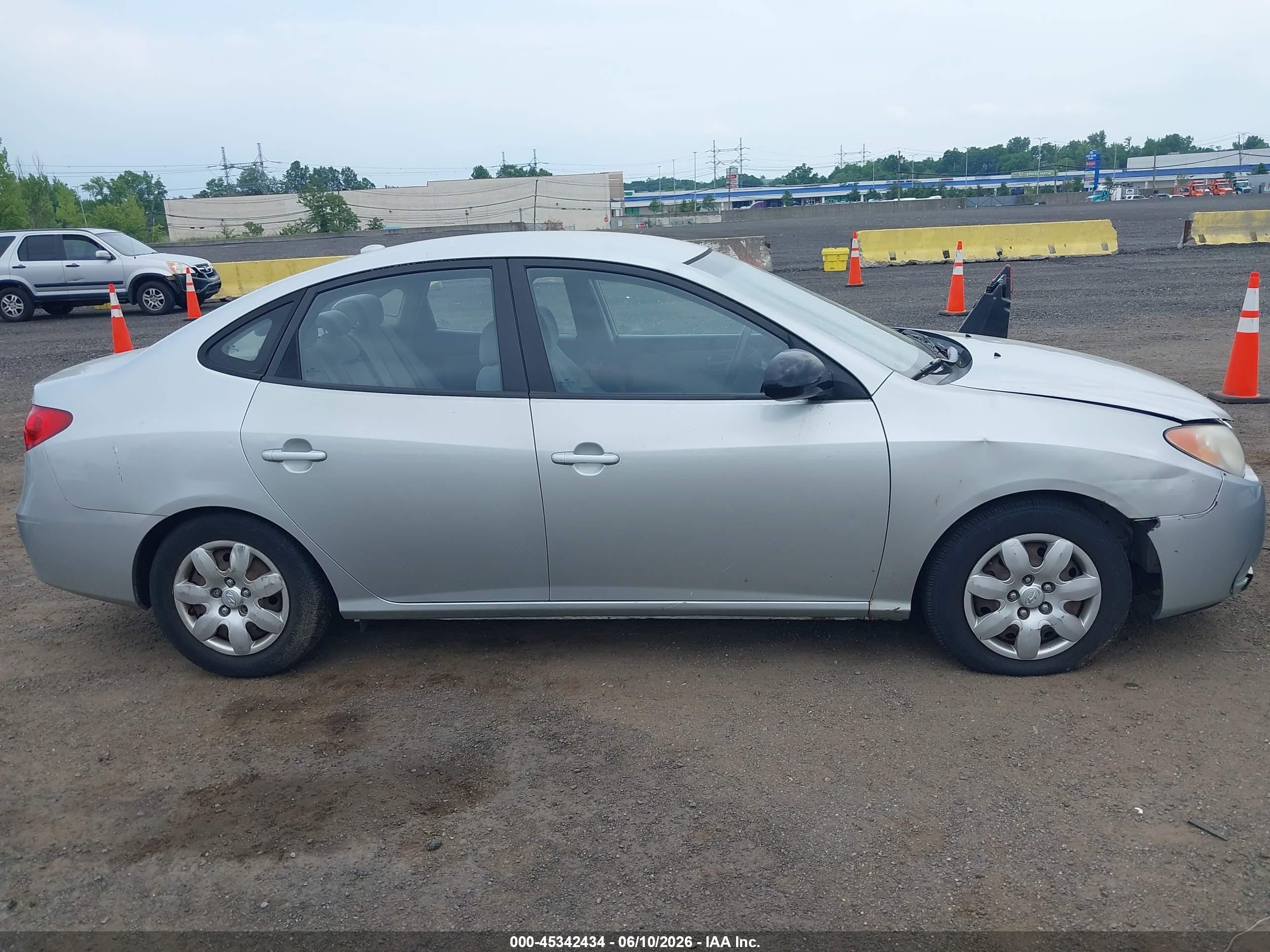 2008 Hyundai Elantra Gls/se Silver vin: KMHDU46D48U351713