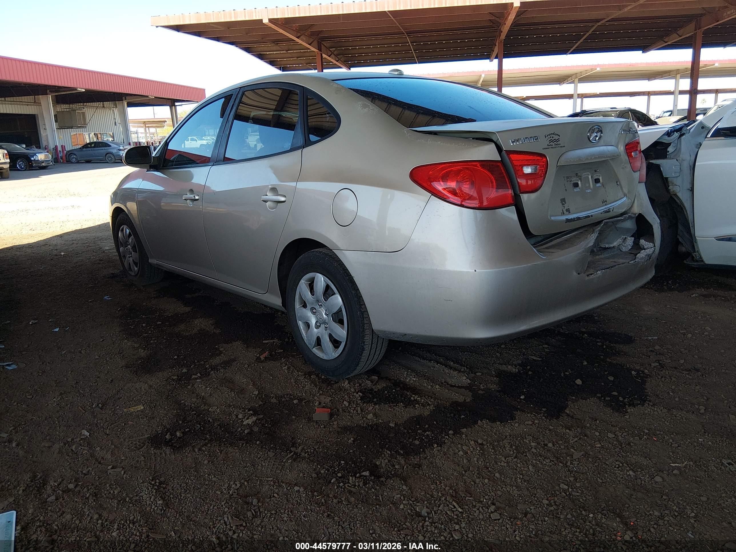 2008 Hyundai Elantra Gls/se Gold vin: KMHDU46D48U385120