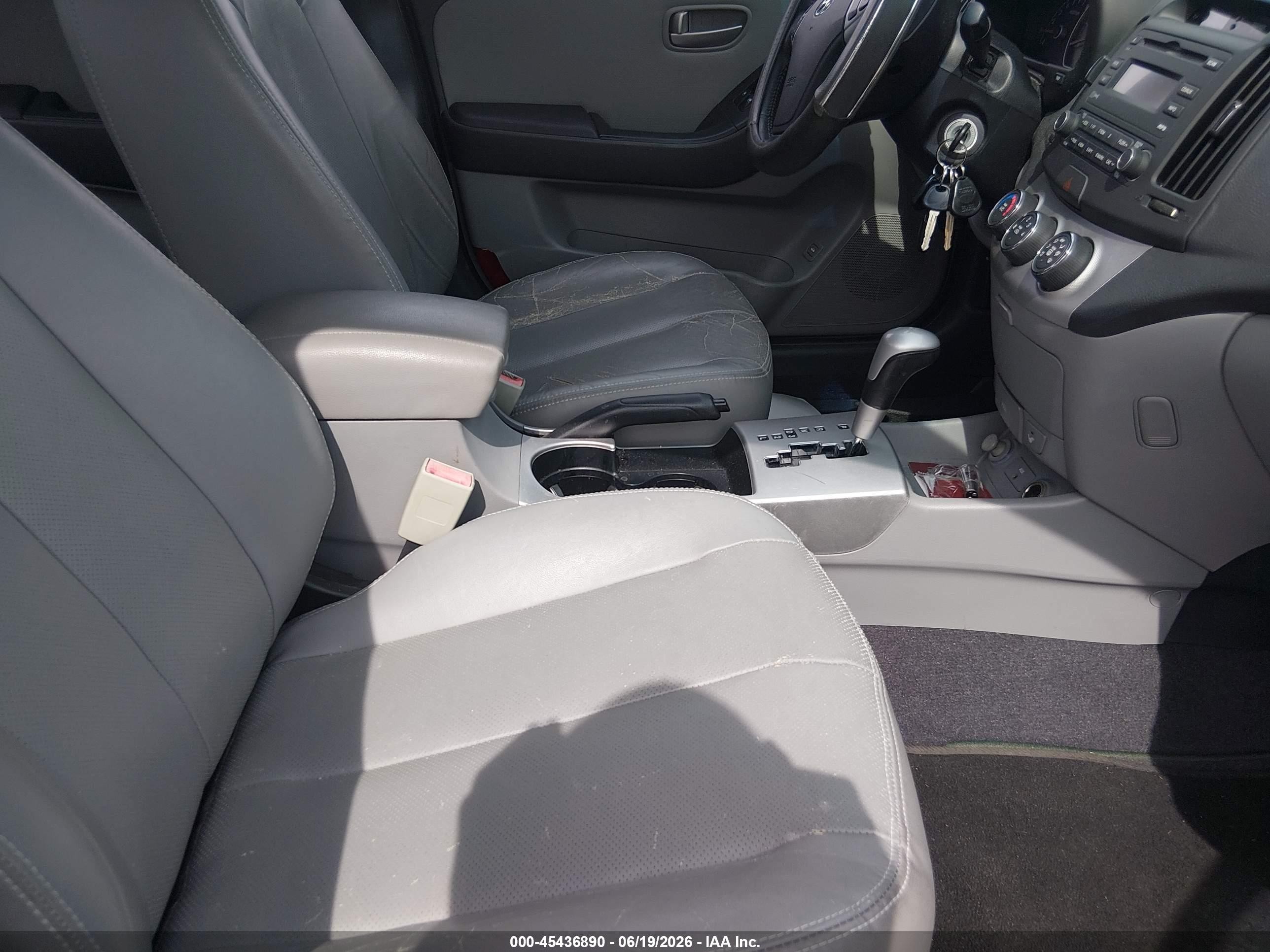 2008 Hyundai Elantra Gls/se Silver vin: KMHDU46D48U389622