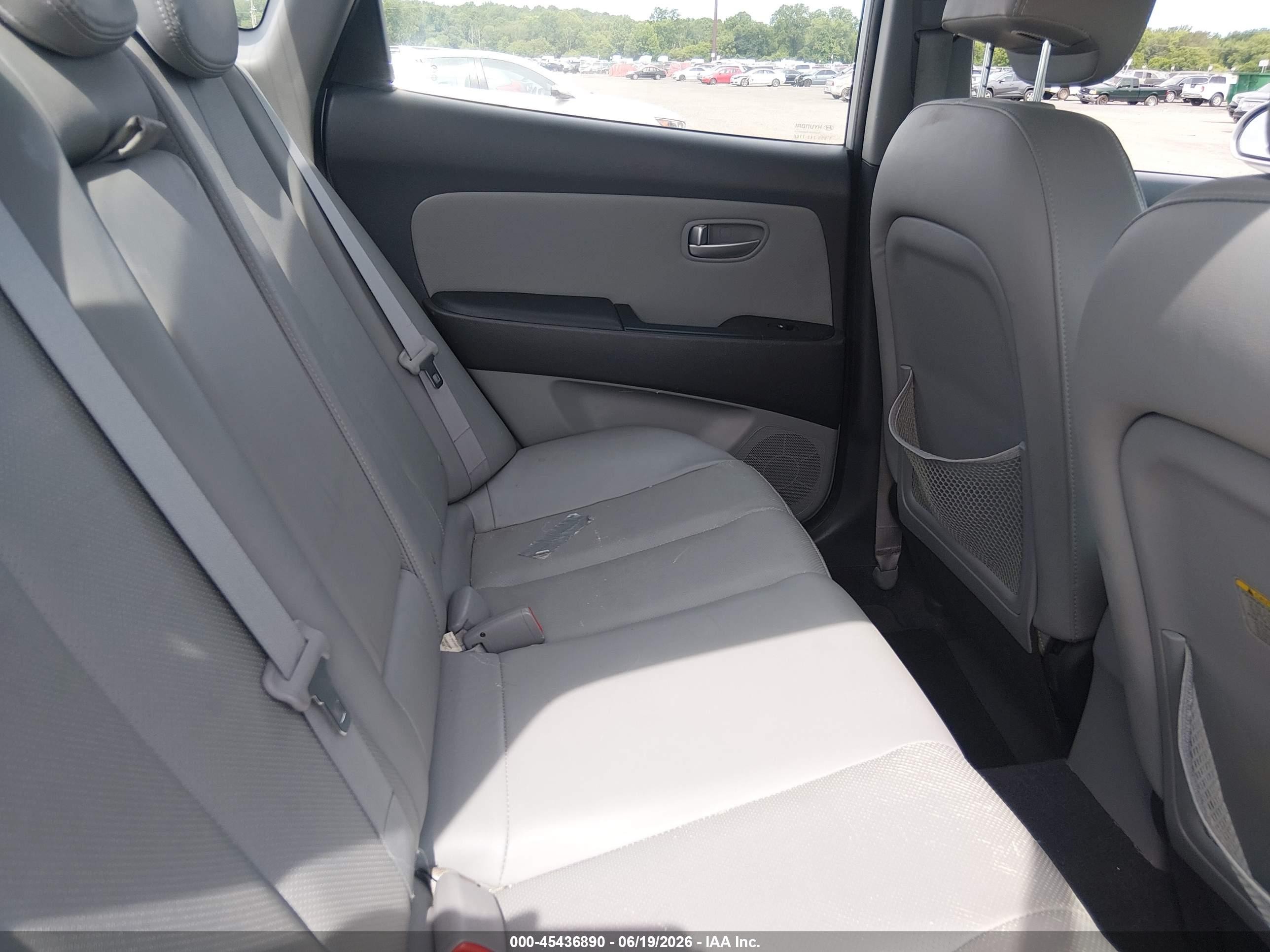 2008 Hyundai Elantra Gls/se Silver vin: KMHDU46D48U389622
