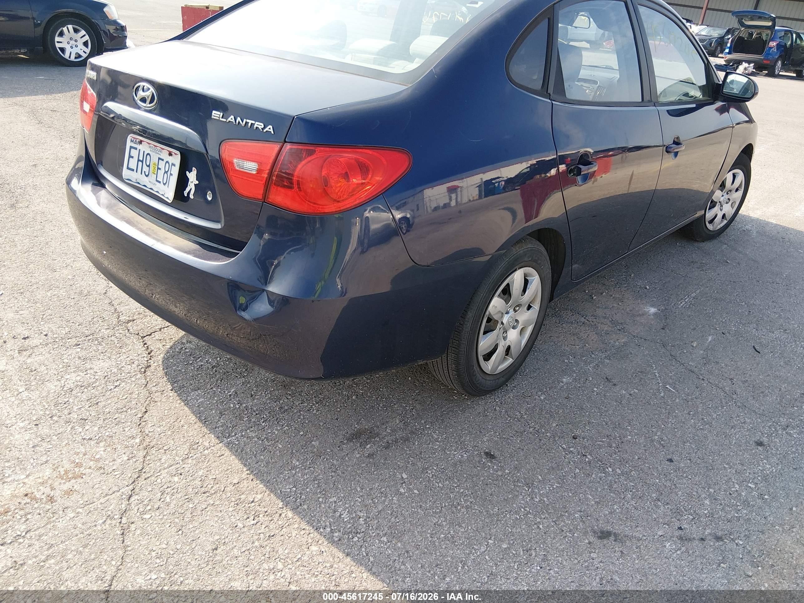 2008 Hyundai Elantra Gls/se Blue vin: KMHDU46D48U541009