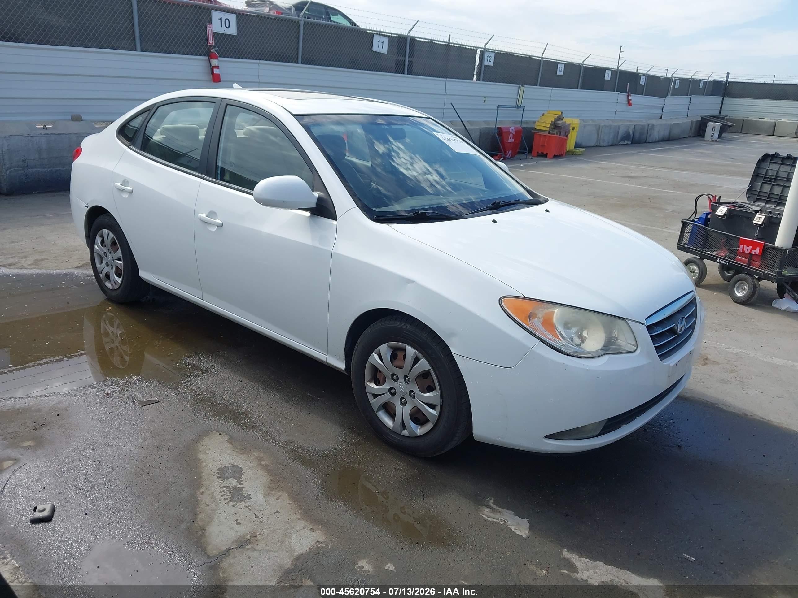 2009 Hyundai Elantra Gls White vin: KMHDU46D49U731121