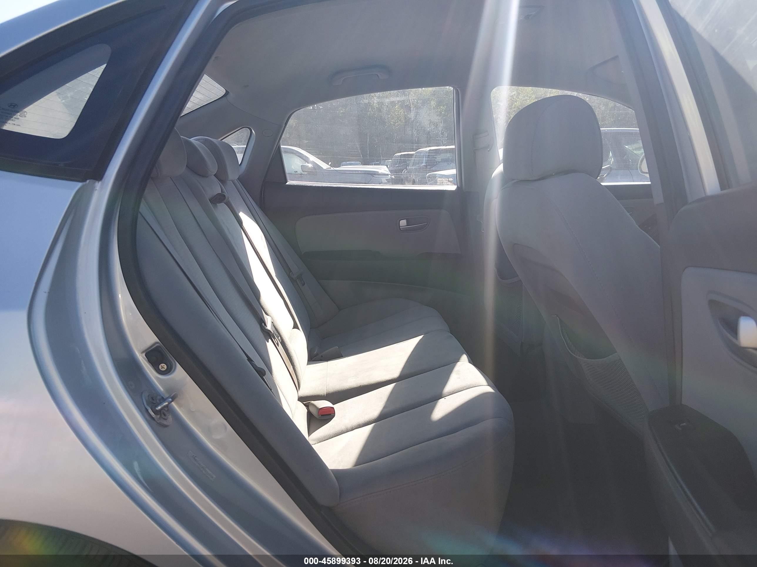 2009 Hyundai Elantra Gls Silver vin: KMHDU46D49U741356