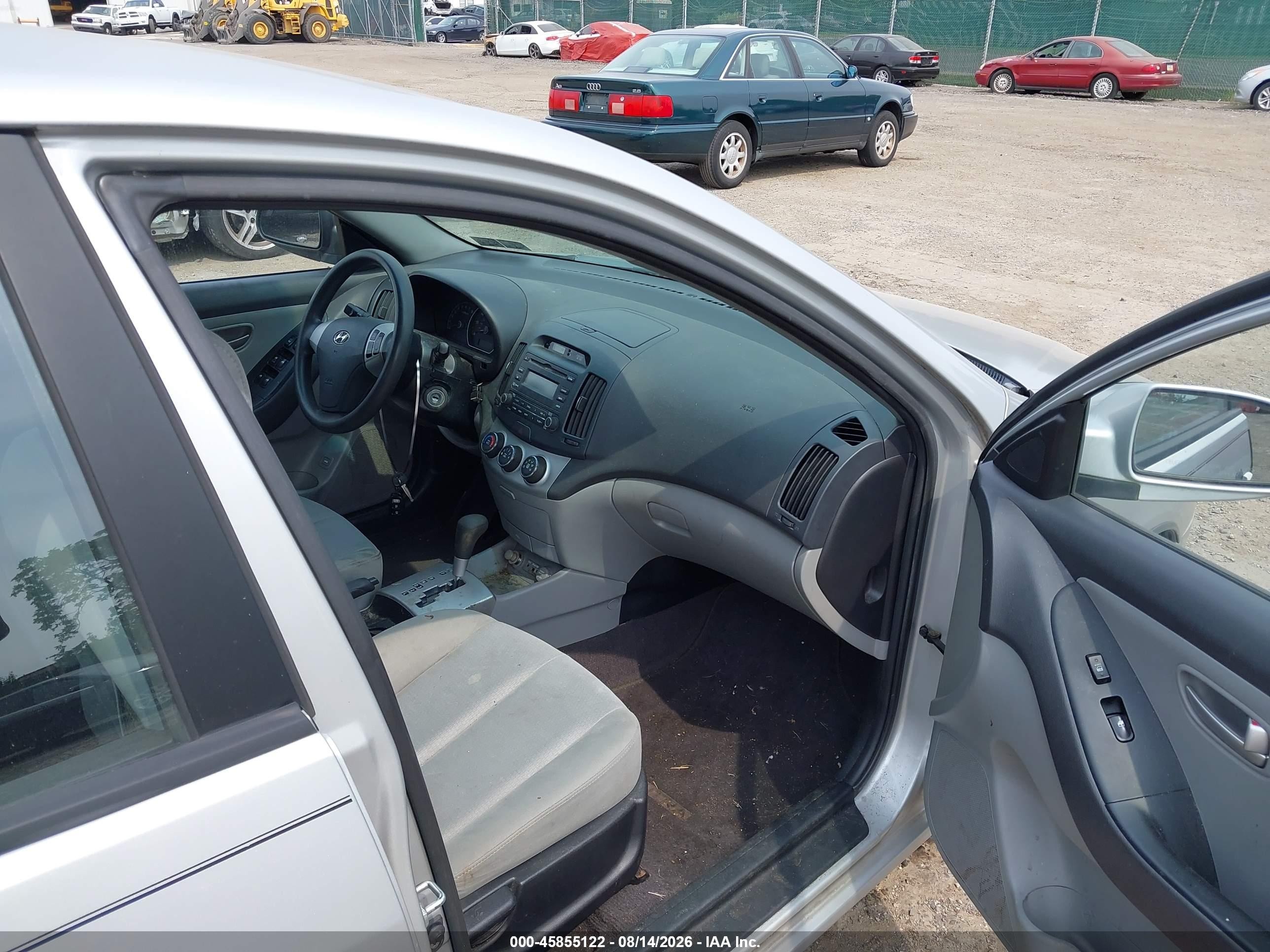 2009 Hyundai Elantra Gls Silver vin: KMHDU46D49U812846