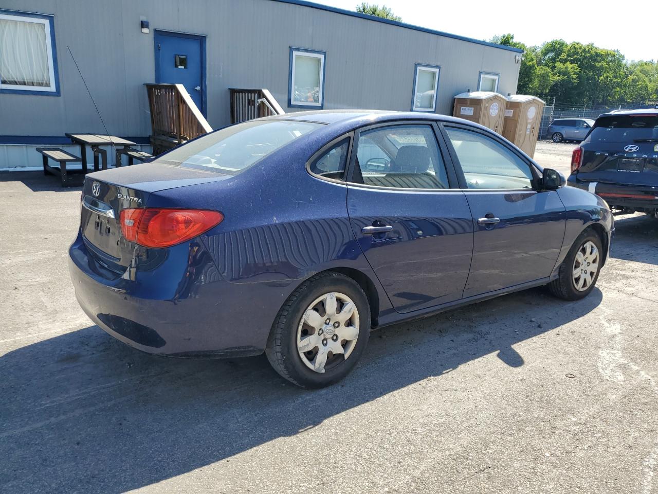 2007 Hyundai Elantra Gls Blue vin: KMHDU46D57U023571 Damage: Right Rear Wheel Cover, Broken, Replacement Required