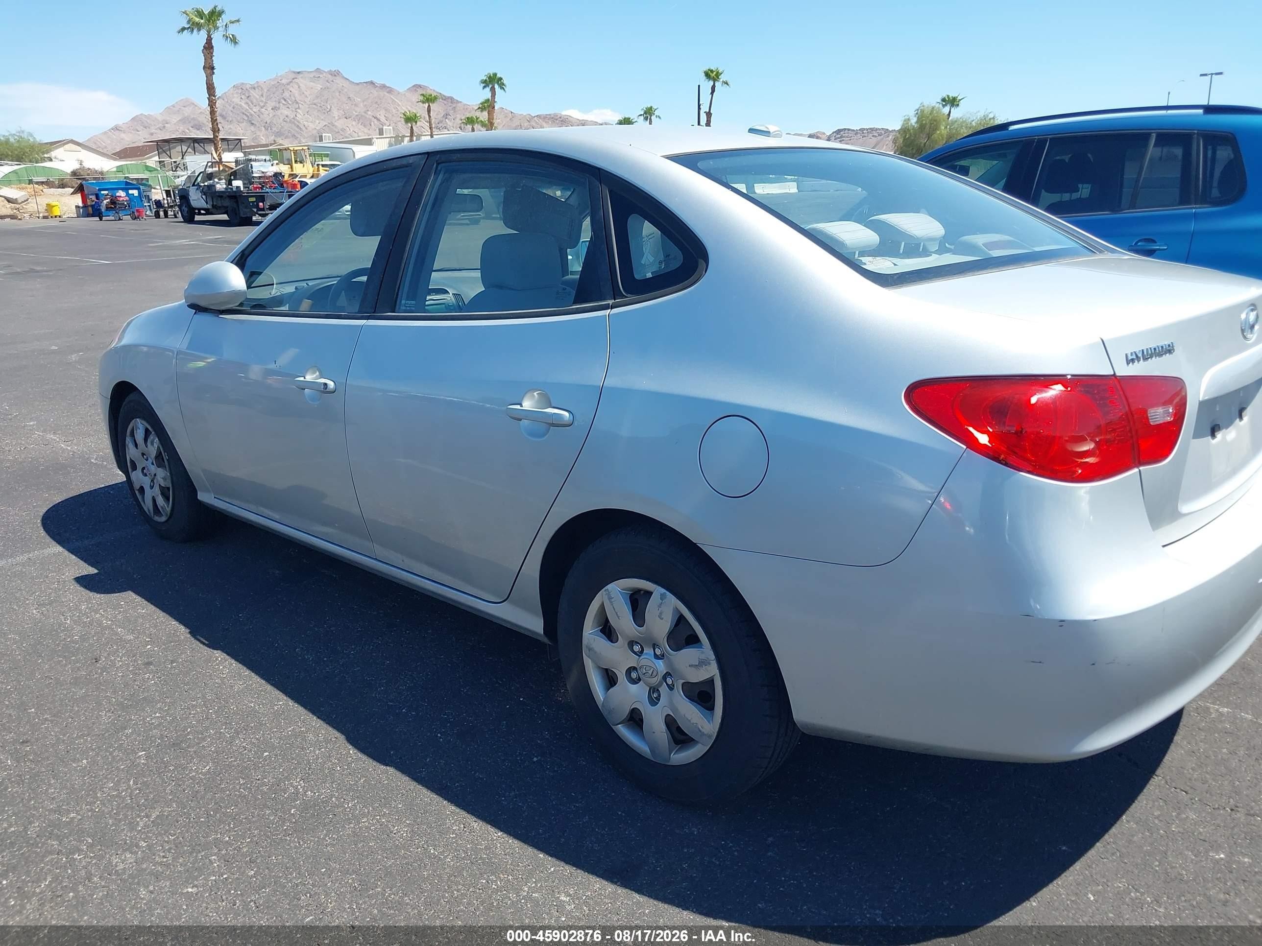2007 Hyundai Elantra Gls/ltd/se Silver vin: KMHDU46D57U219610