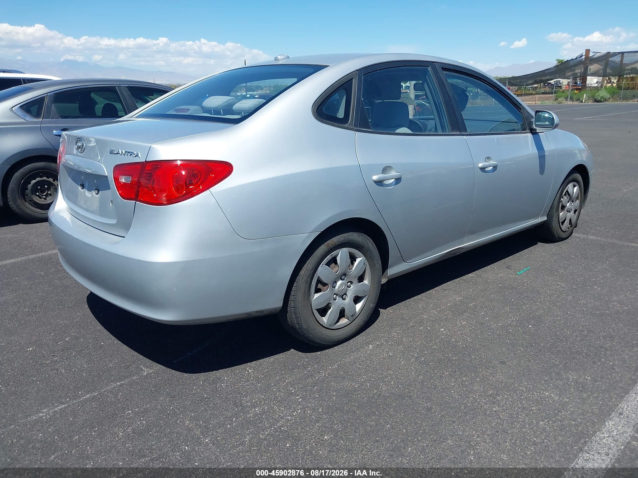 2007 Hyundai Elantra Gls/ltd/se Silver vin: KMHDU46D57U219610
