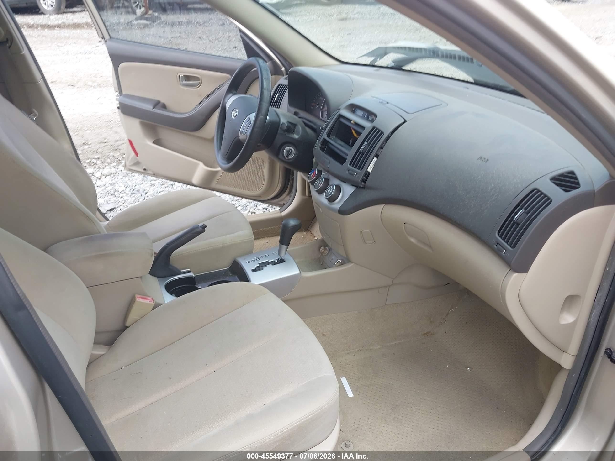 2008 Hyundai Elantra Gls/se Золотой vin: KMHDU46D58U319658