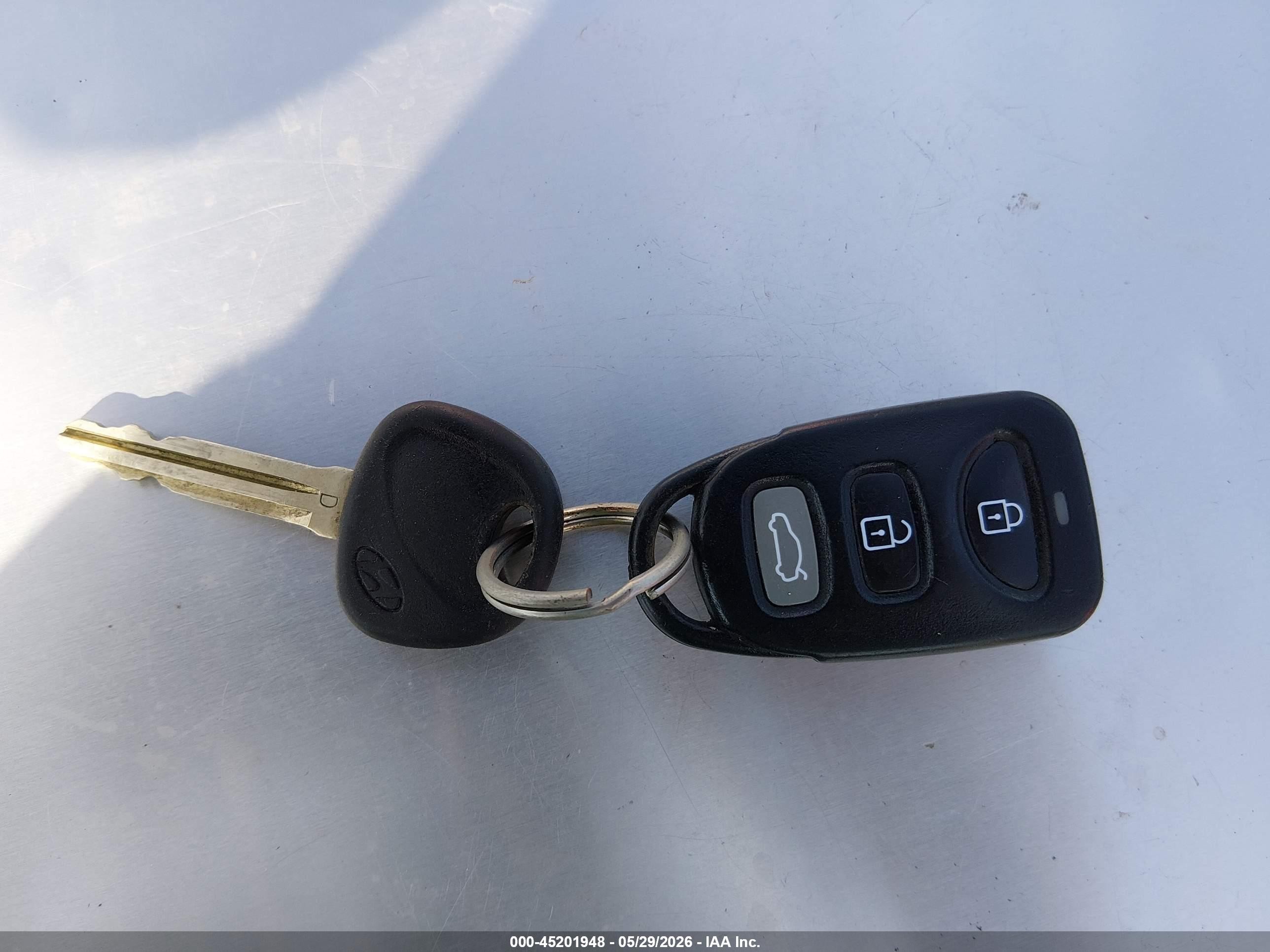 2008 Hyundai Elantra Gls/se Gray vin: KMHDU46D58U342387