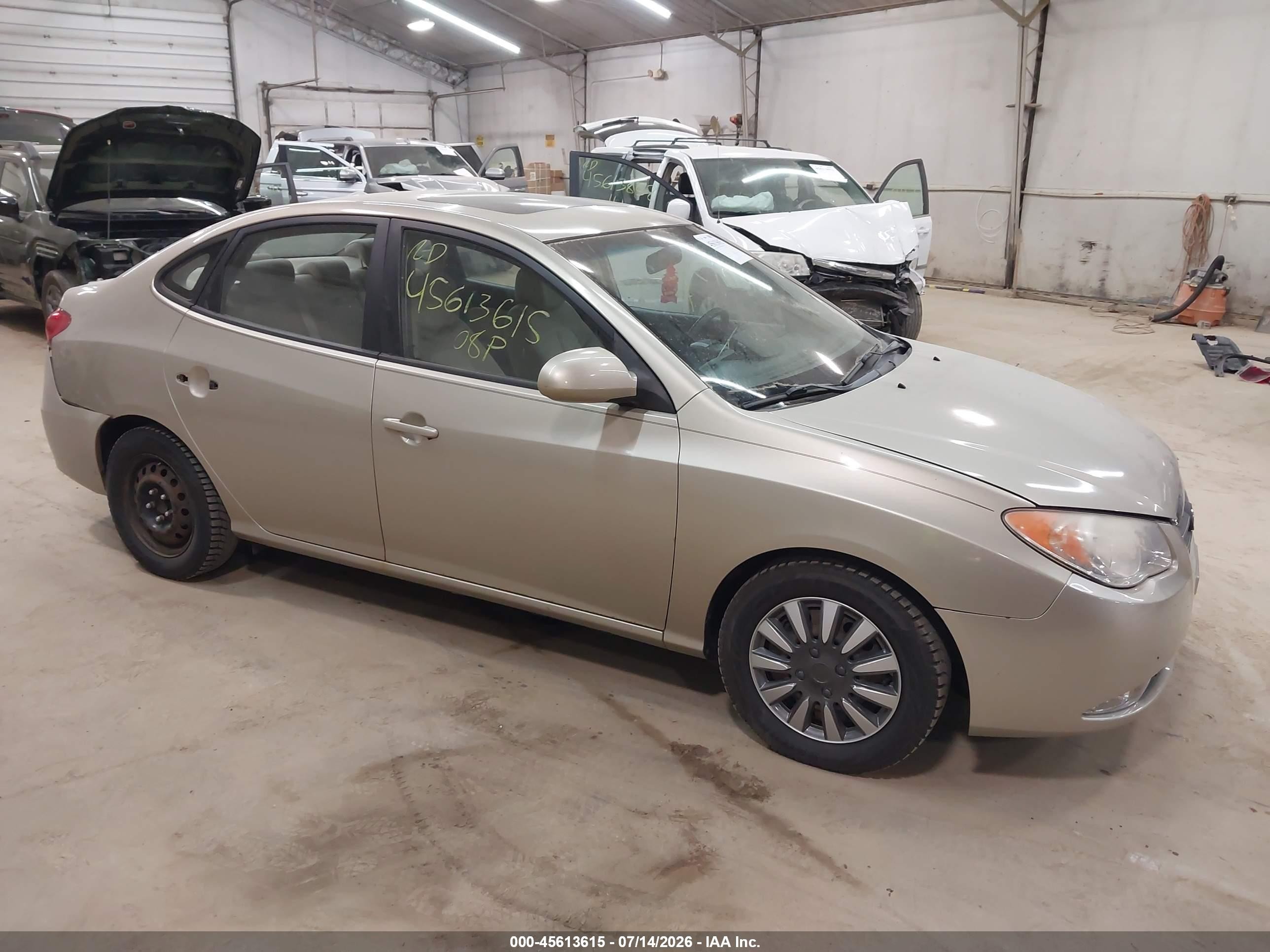 2008 Hyundai Elantra Gls/se Cream vin: KMHDU46D58U350649