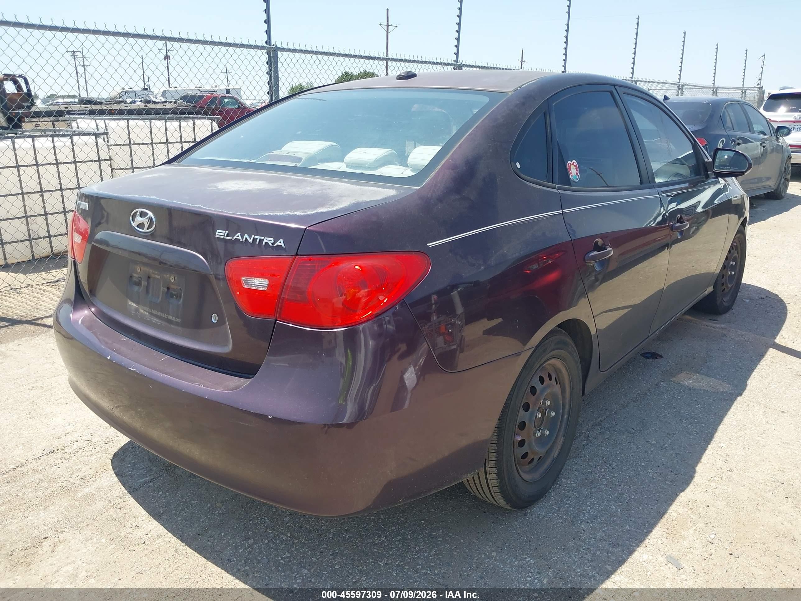 2008 Hyundai Elantra Gls/se Purple vin: KMHDU46D58U388852