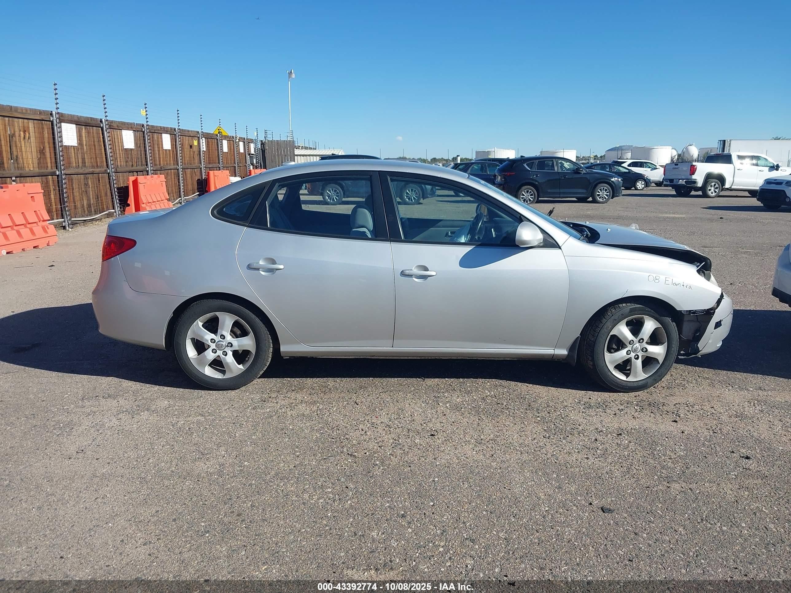 2008 Hyundai Elantra Gls/se Silver vin: KMHDU46D58U576934