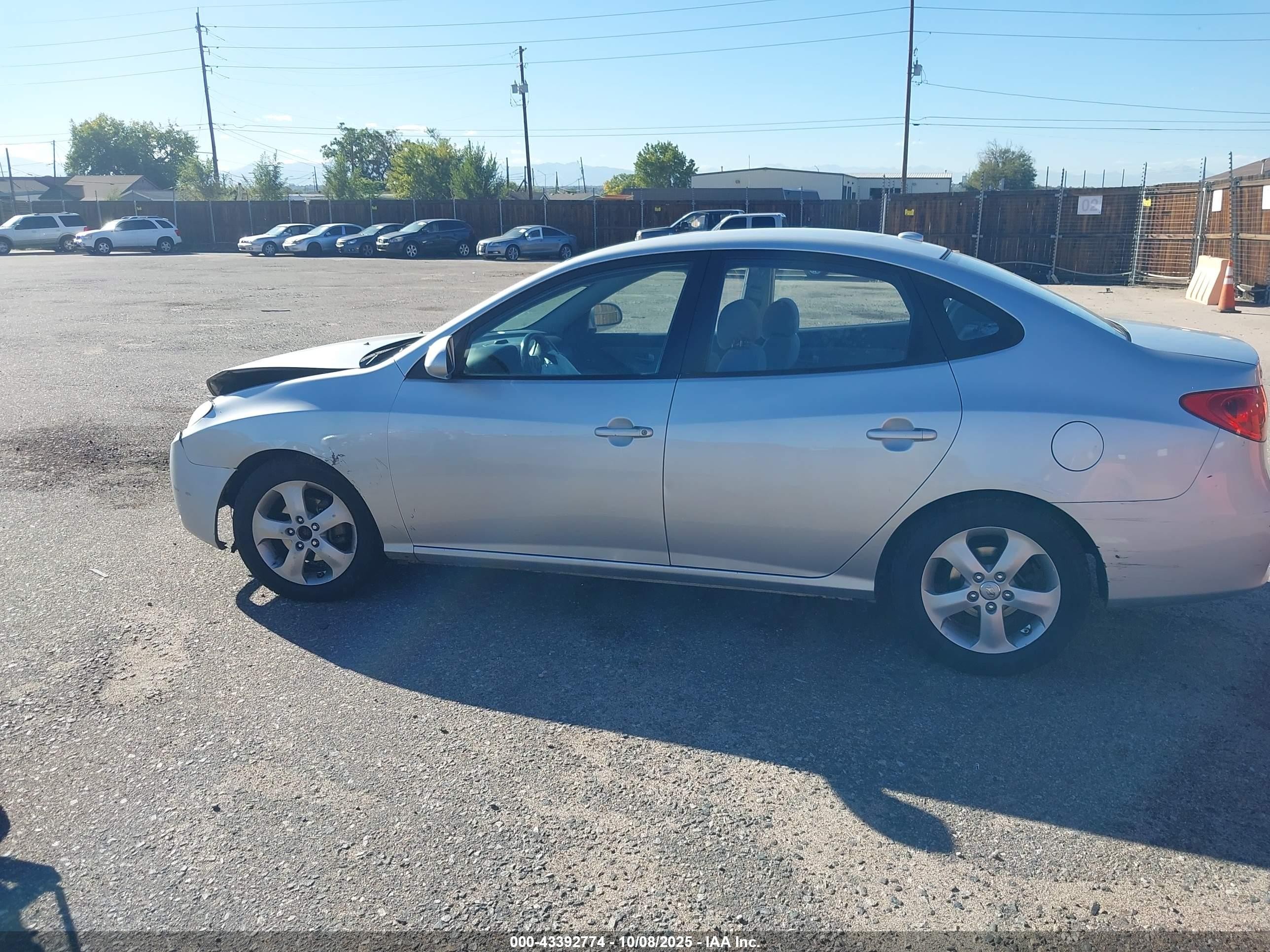2008 Hyundai Elantra Gls/se Silver vin: KMHDU46D58U576934