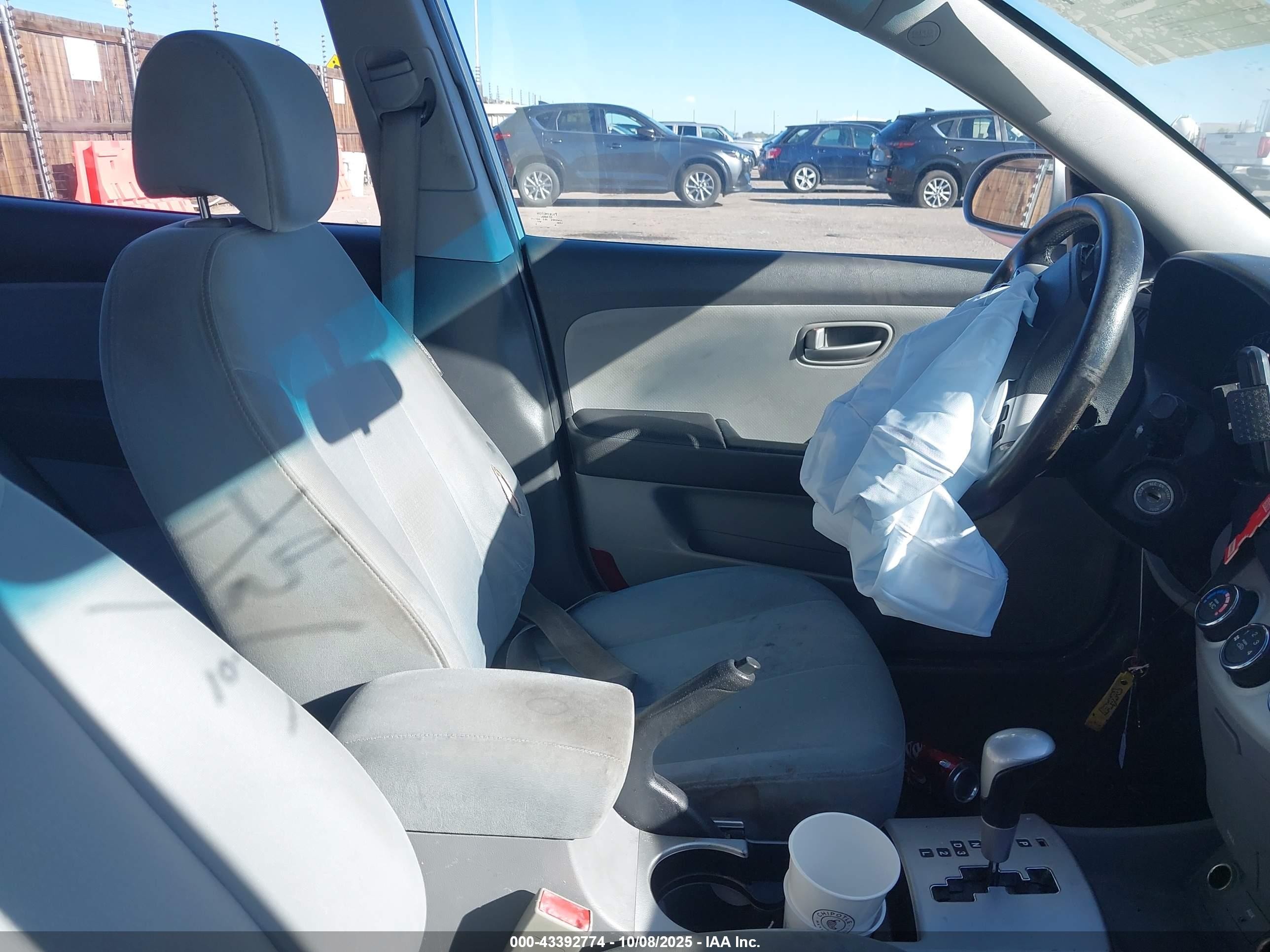 2008 Hyundai Elantra Gls/se Silver vin: KMHDU46D58U576934