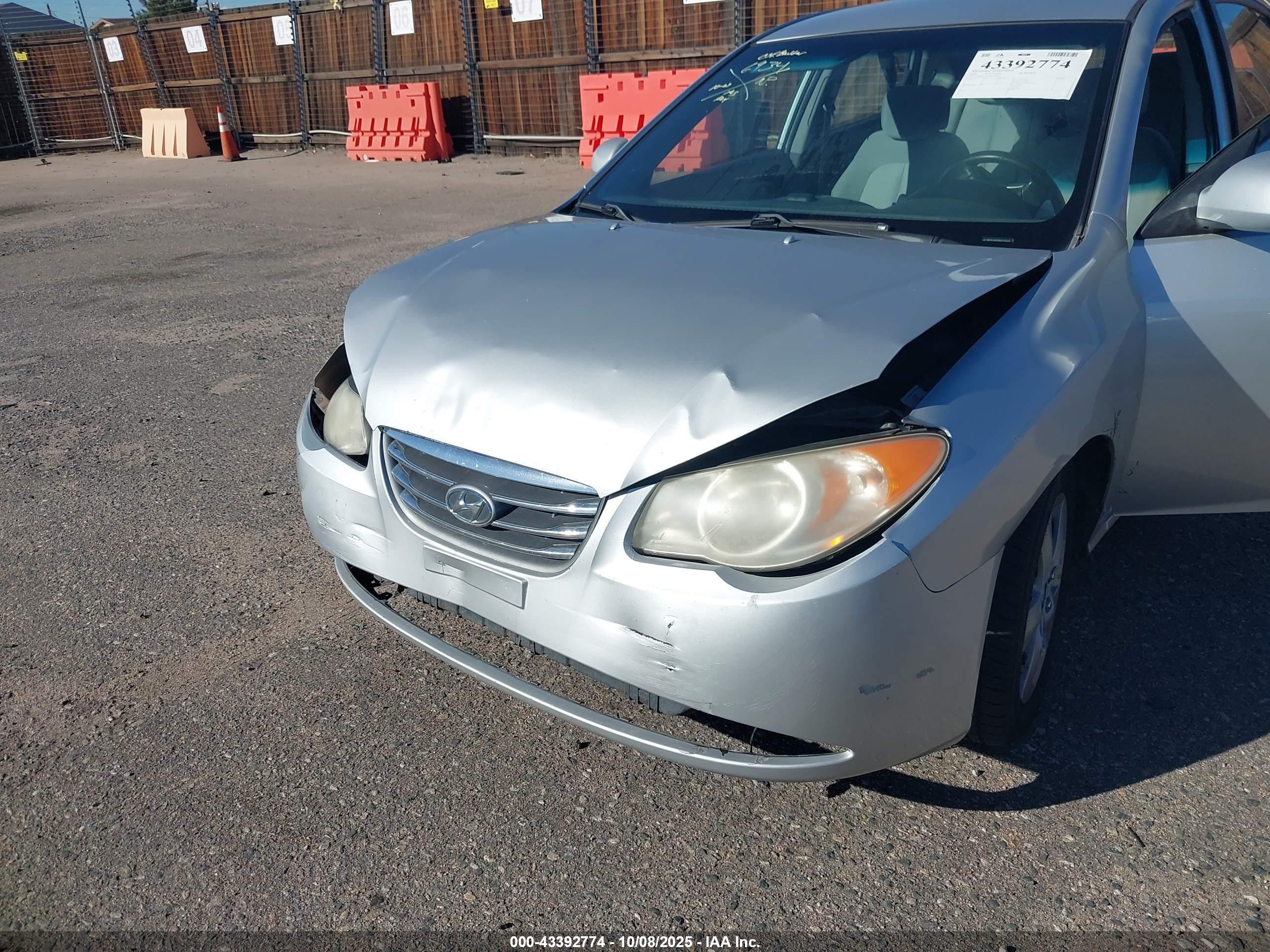 2008 Hyundai Elantra Gls/se Silver vin: KMHDU46D58U576934