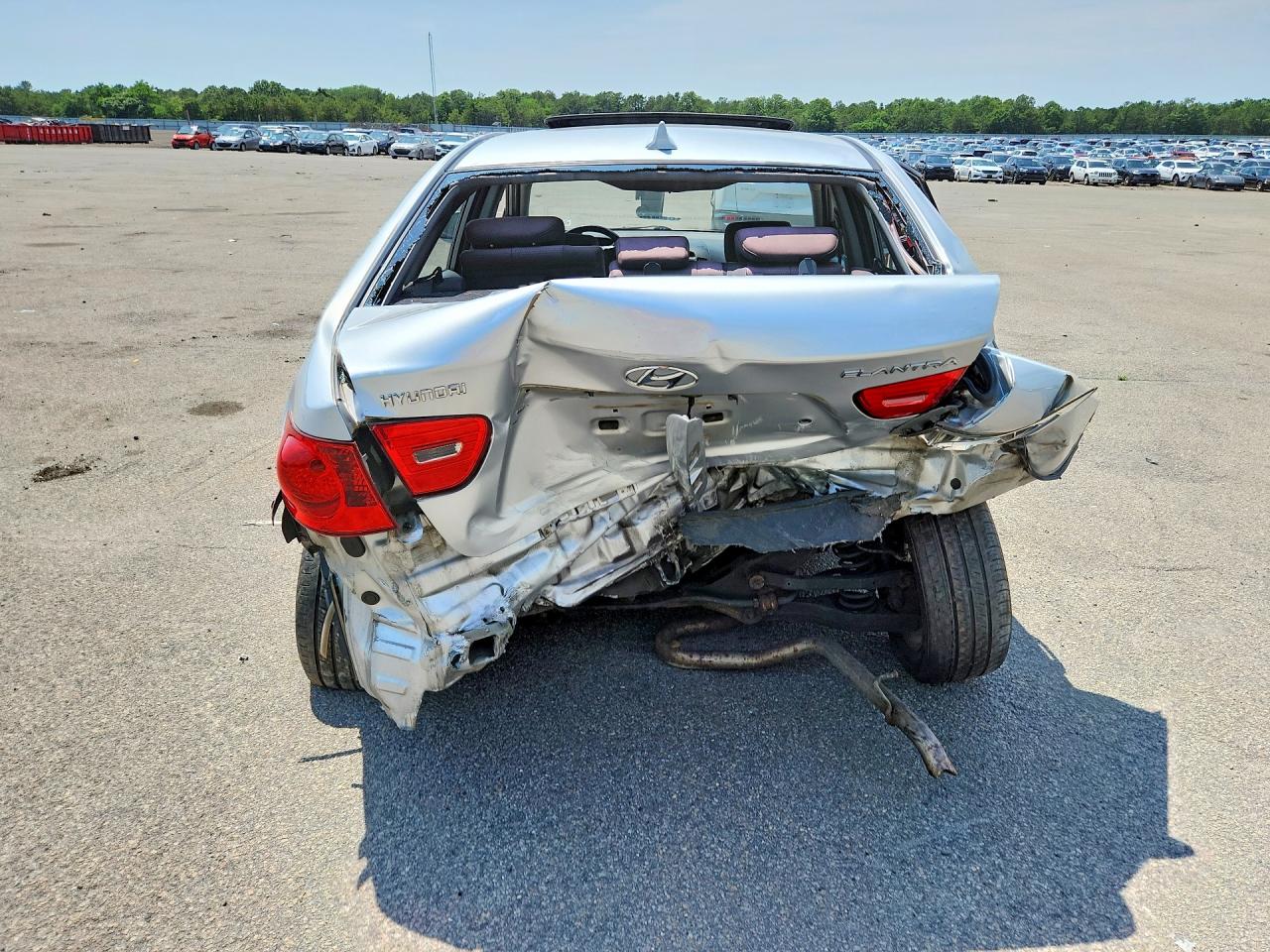2009 Hyun Elantra Silver vin: KMHDU46D59U650015