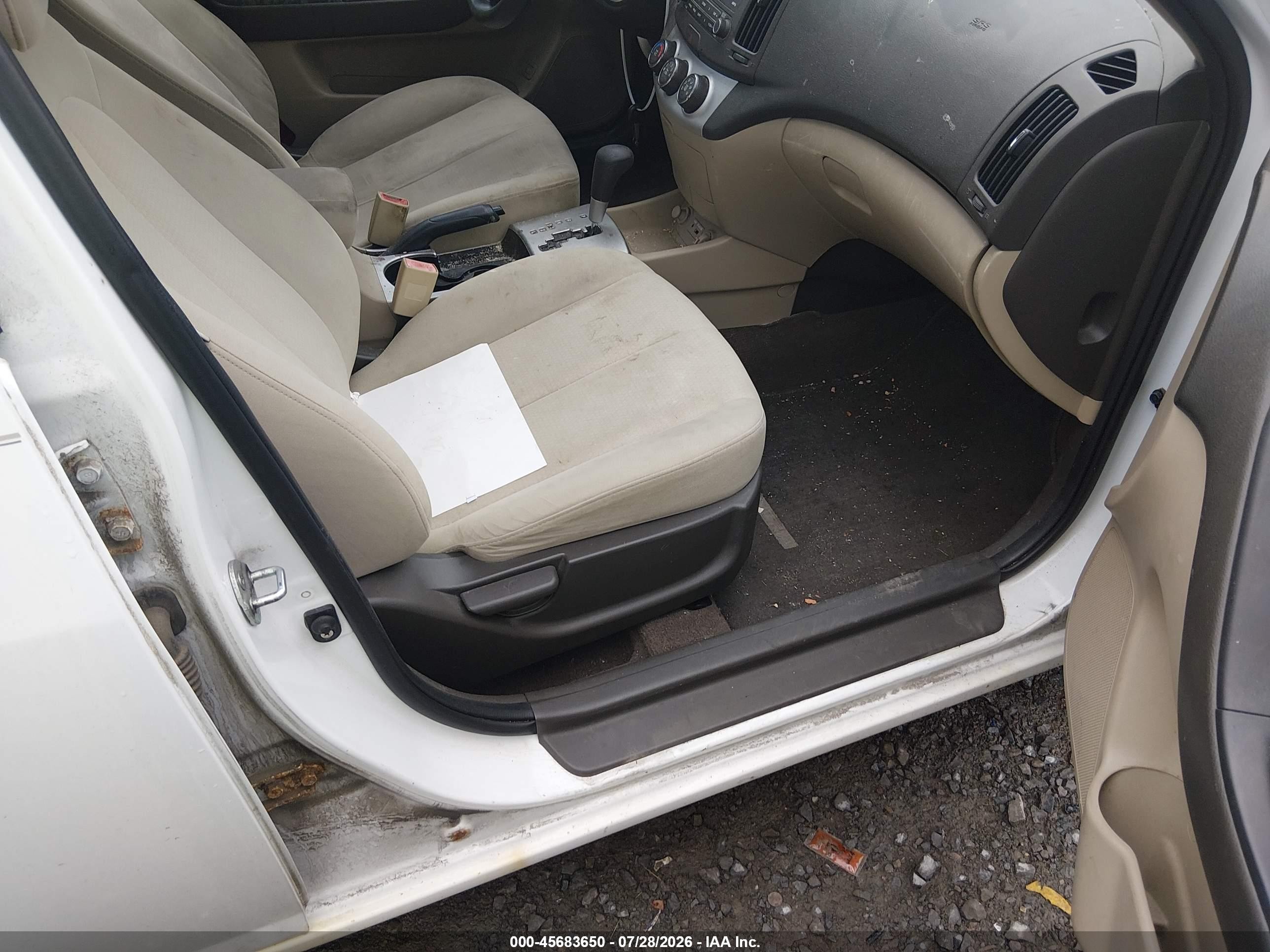 2009 Hyundai Elantra Gls White vin: KMHDU46D59U684102