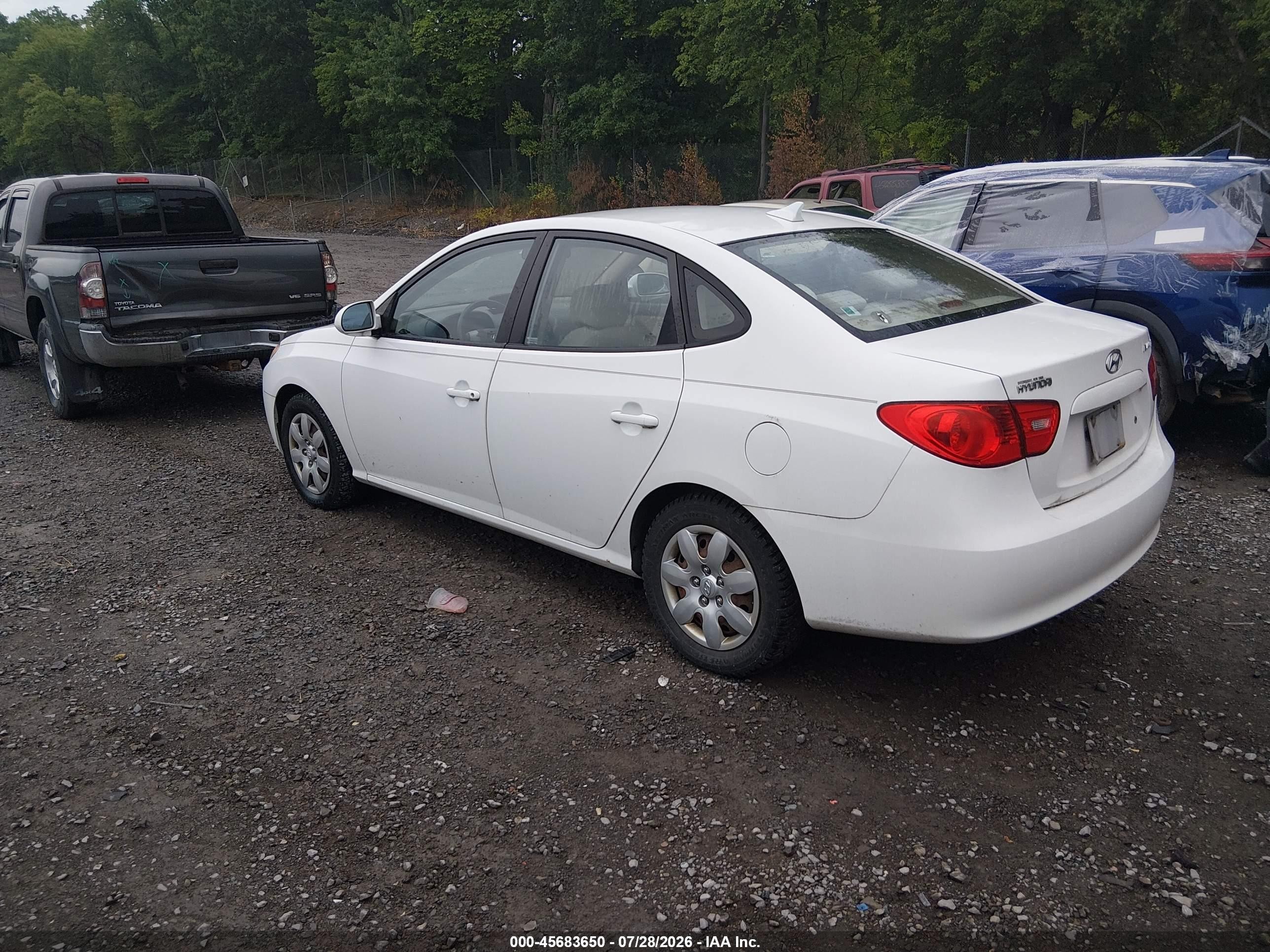 2009 Hyundai Elantra Gls White vin: KMHDU46D59U684102